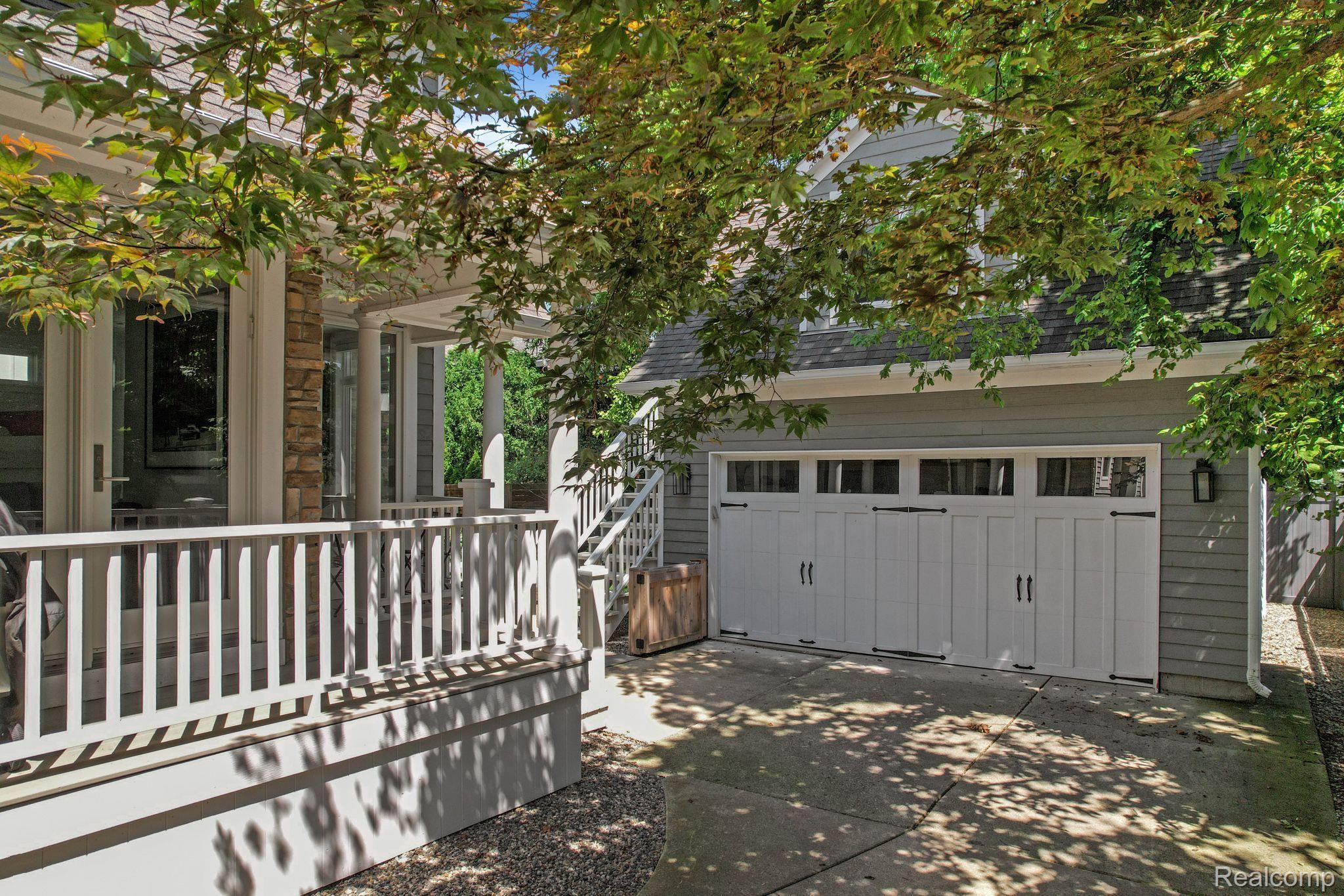 587 Stanley Boulevard