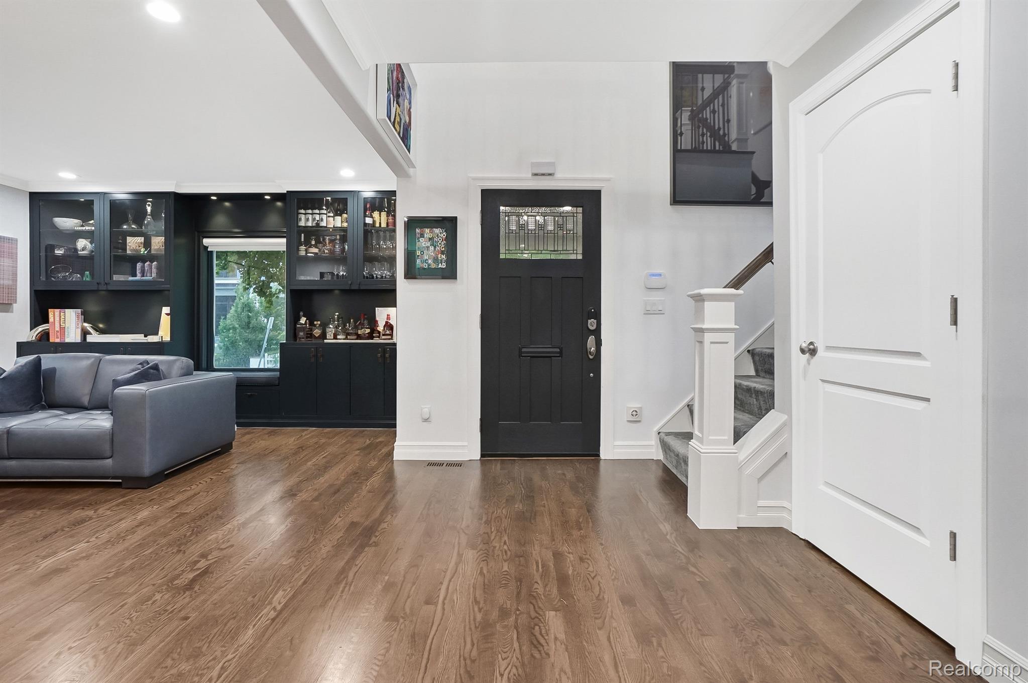 587 Stanley Boulevard