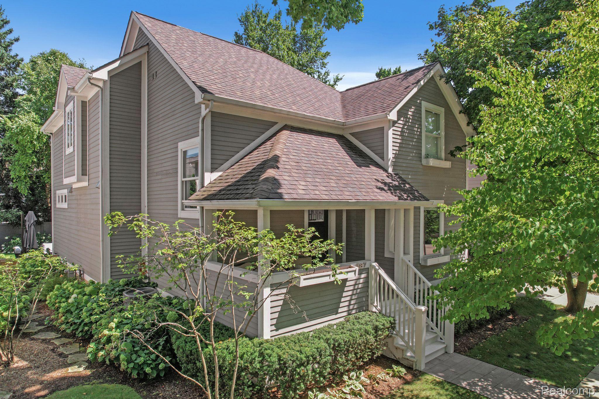 587 Stanley Boulevard