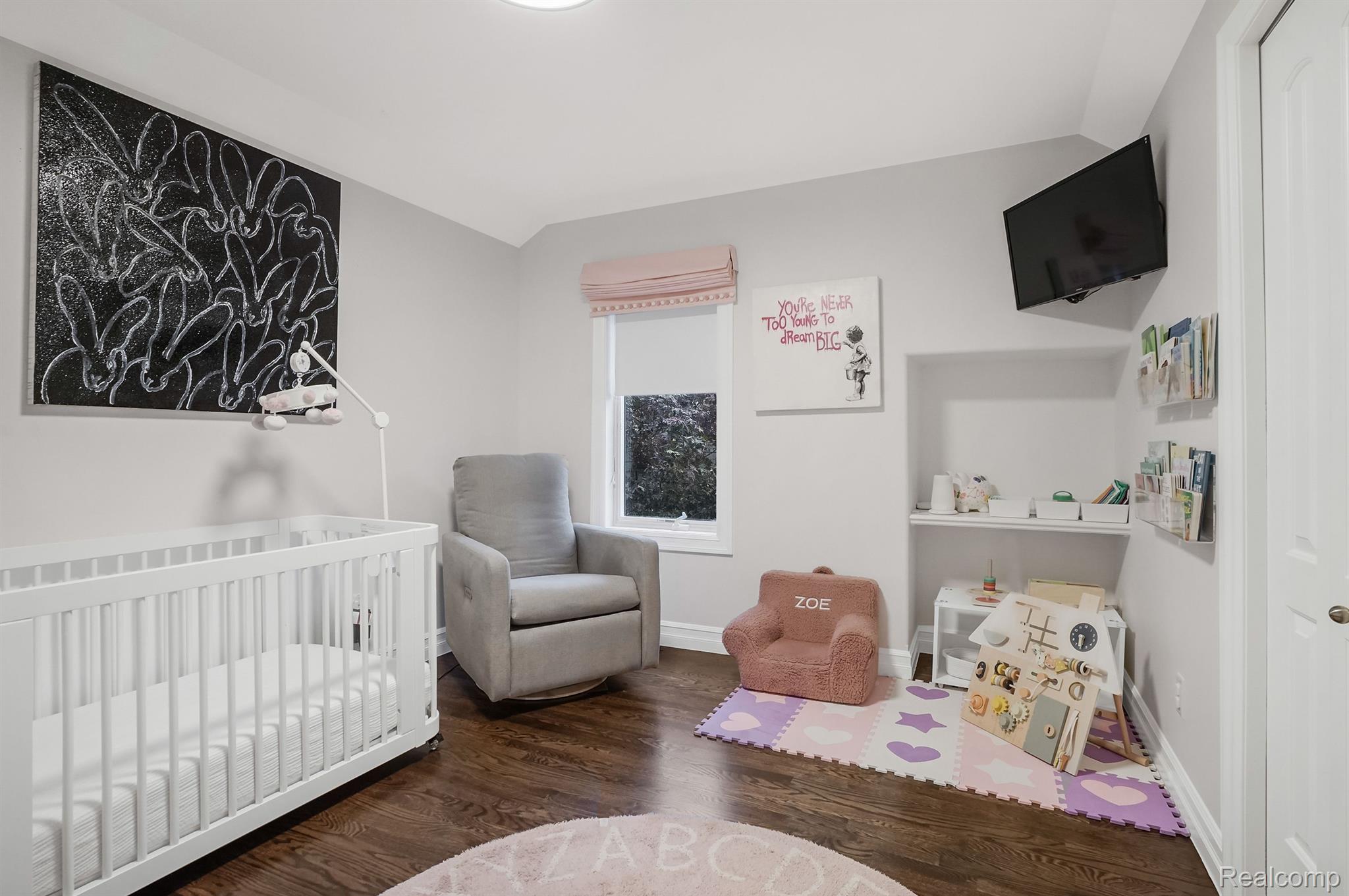 587 Stanley Boulevard