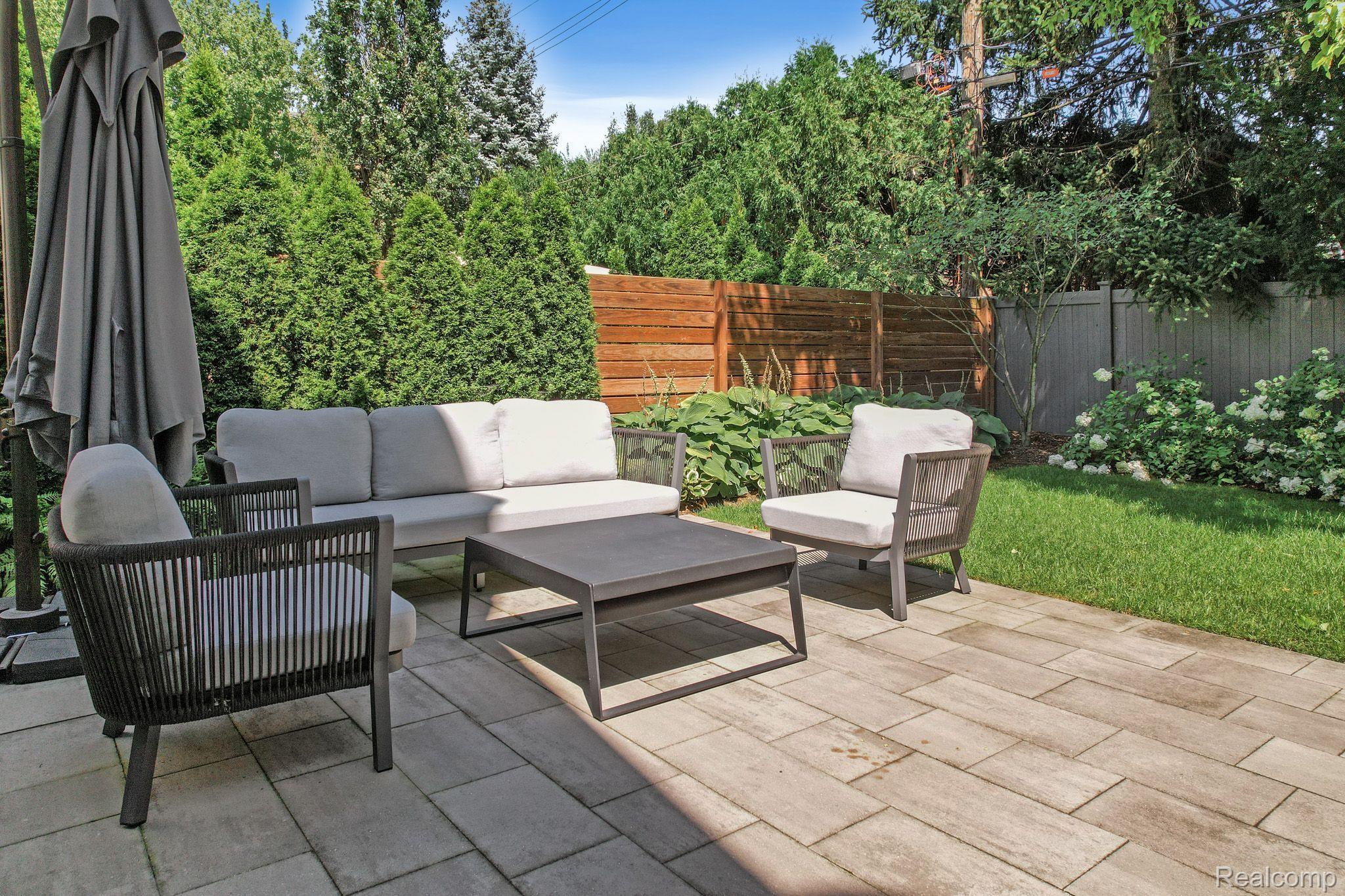 587 Stanley Boulevard