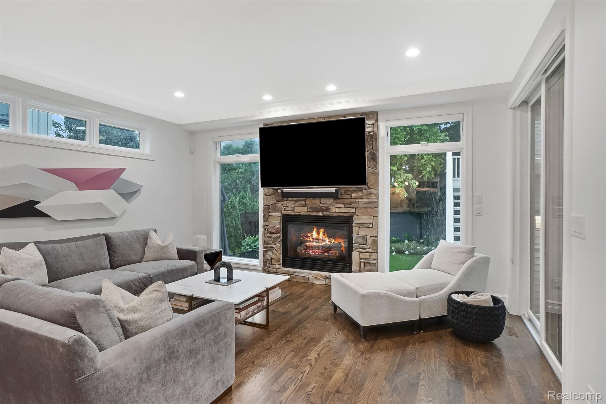 587 Stanley Boulevard