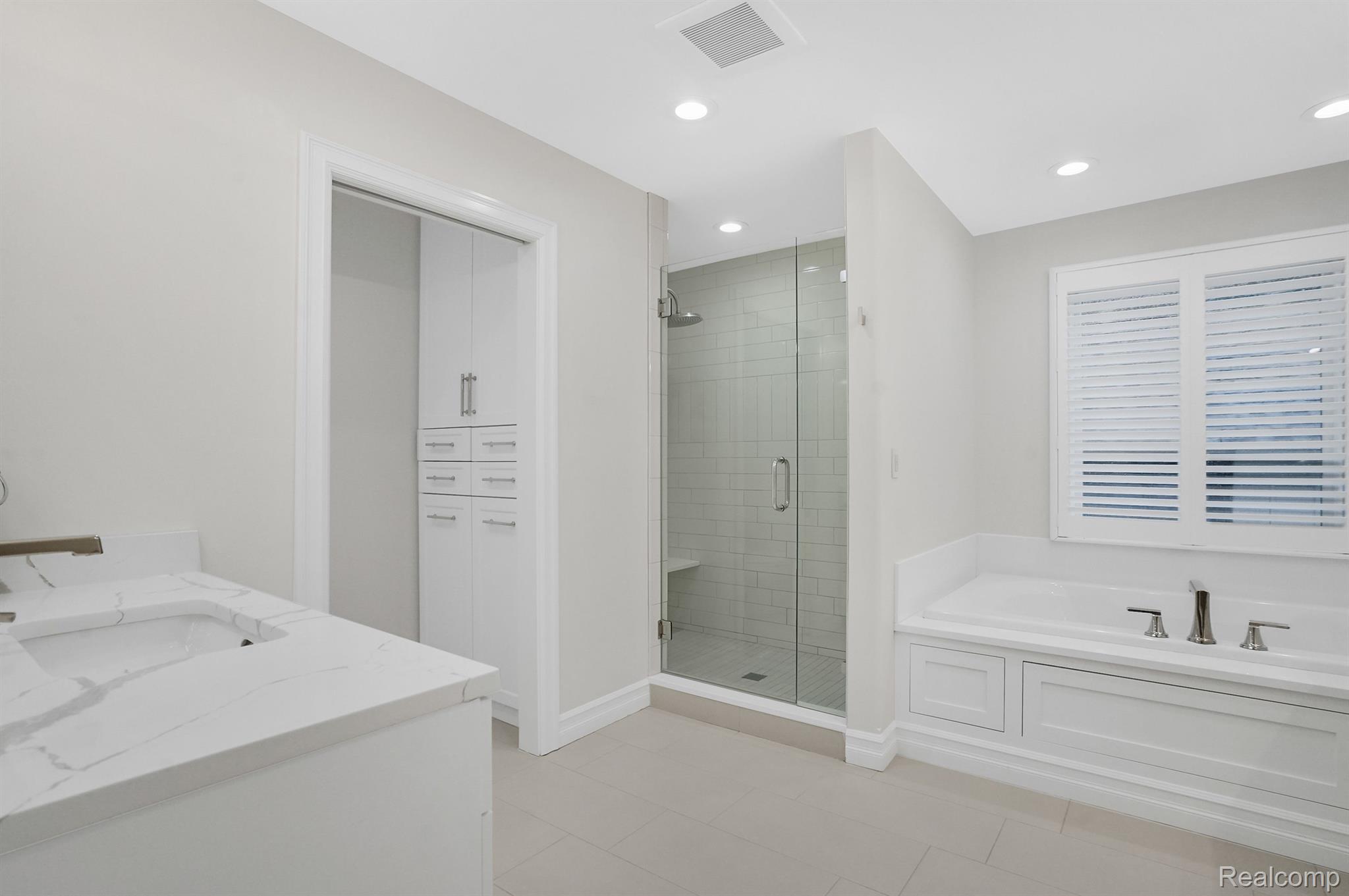 587 Stanley Boulevard