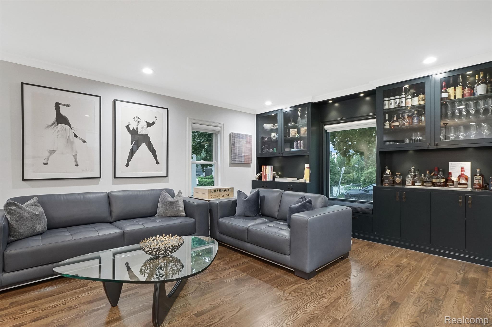 587 Stanley Boulevard