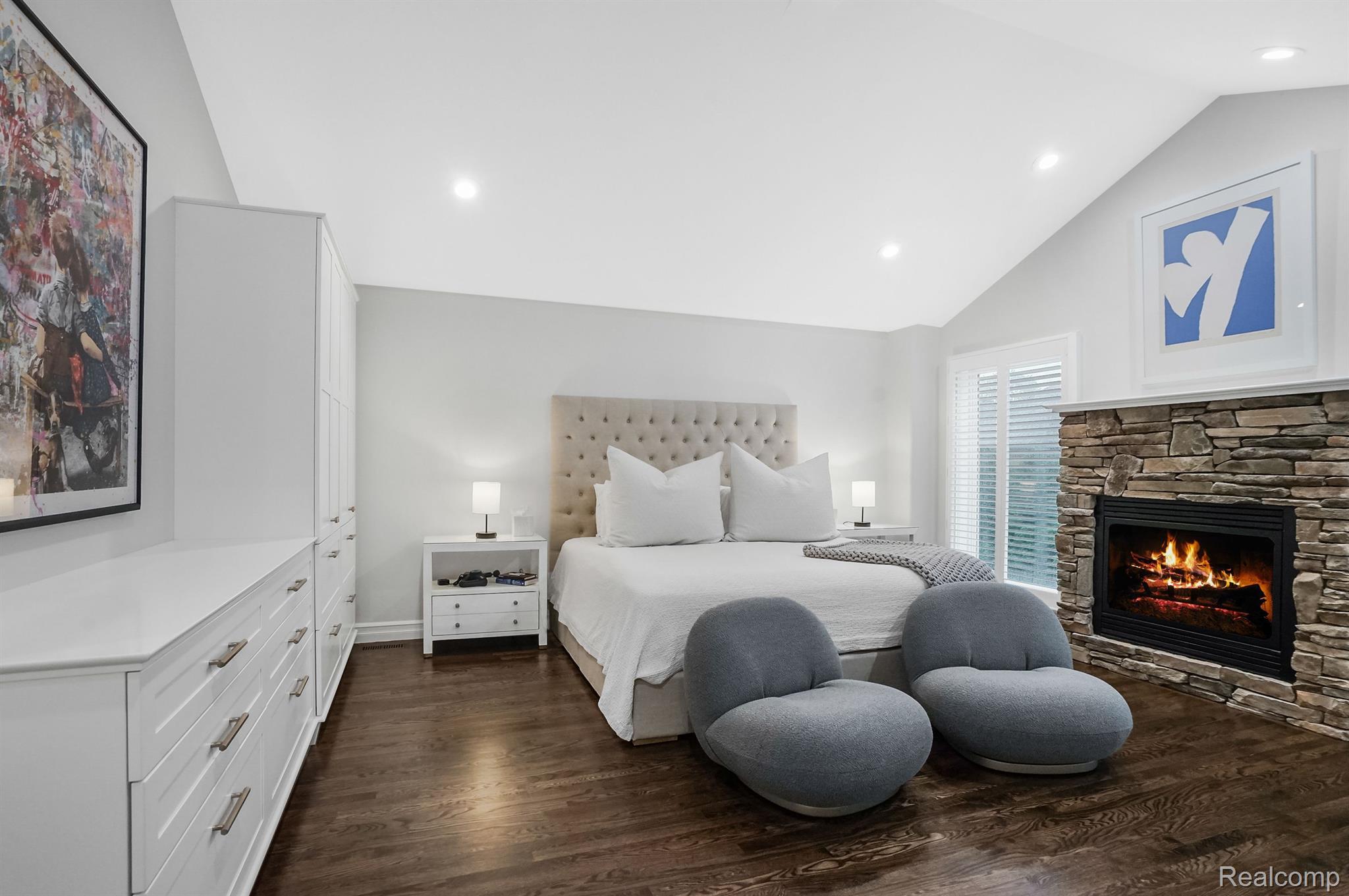 587 Stanley Boulevard