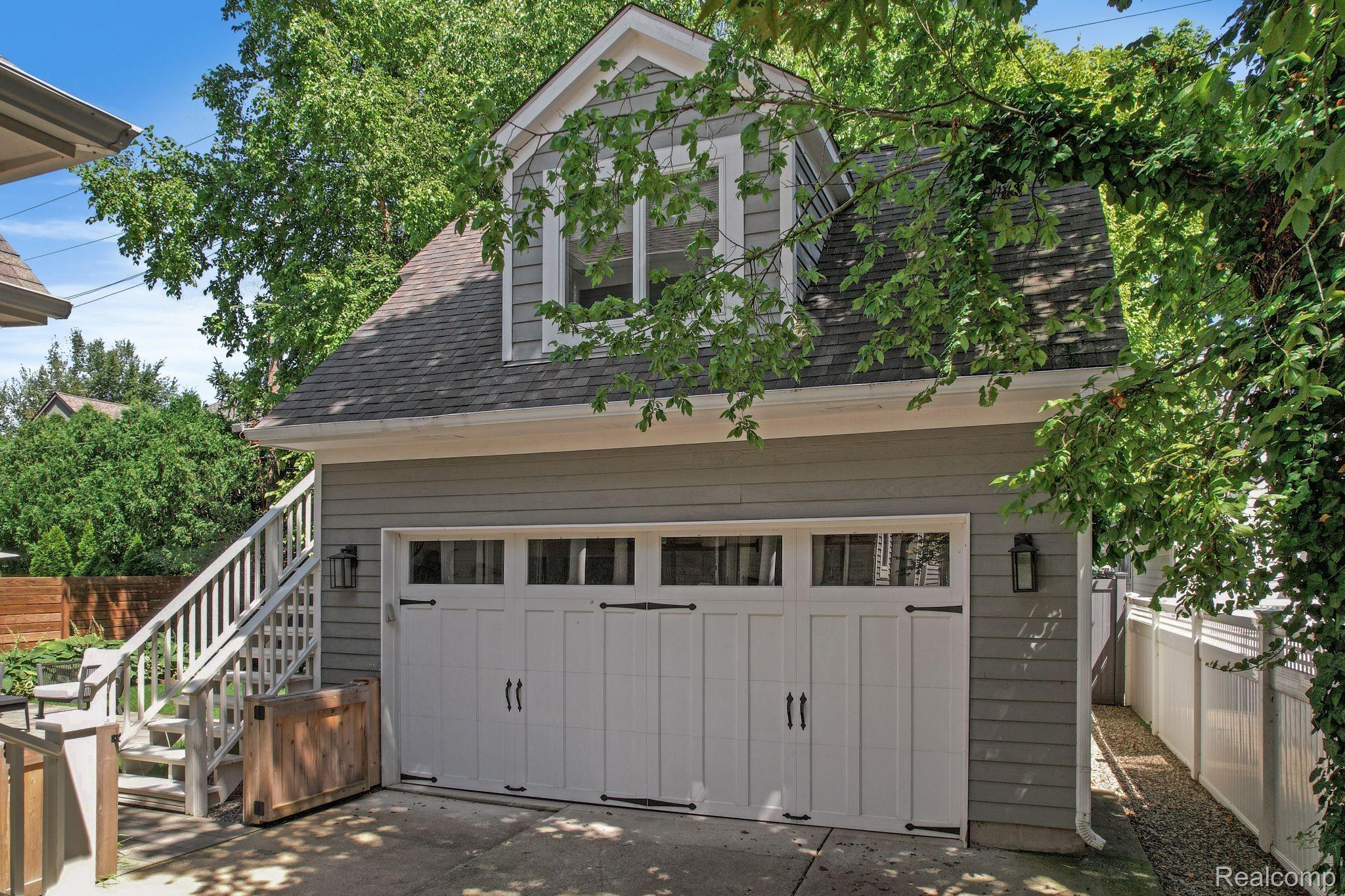 587 Stanley Boulevard