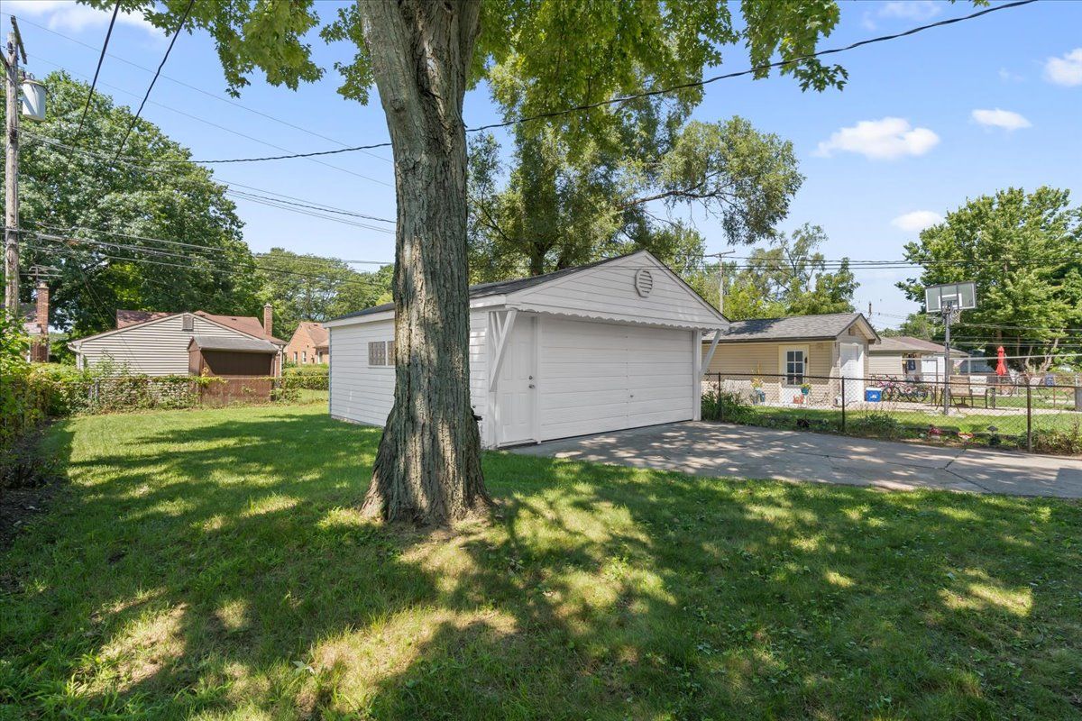 9183 SALEM