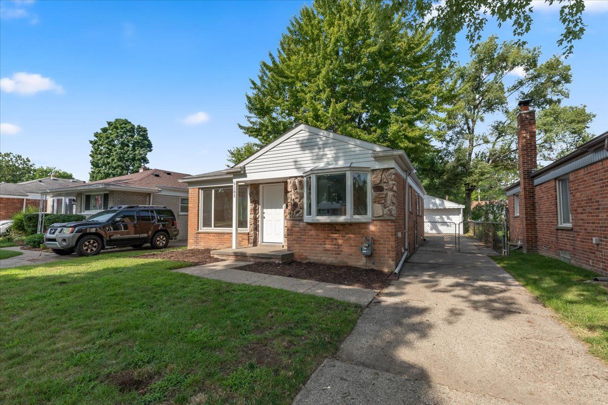 9183 SALEM