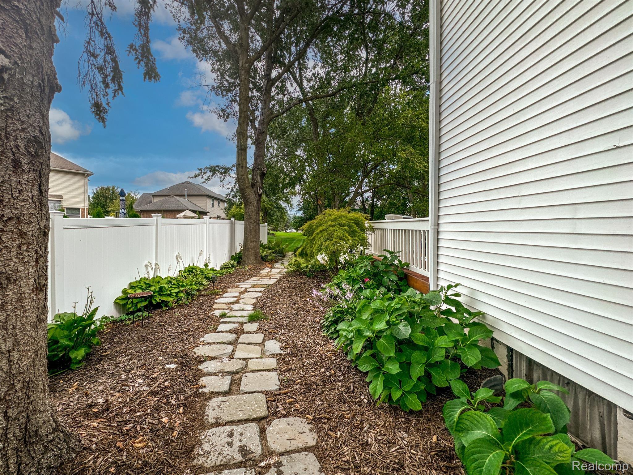 4654 JOHN R Road