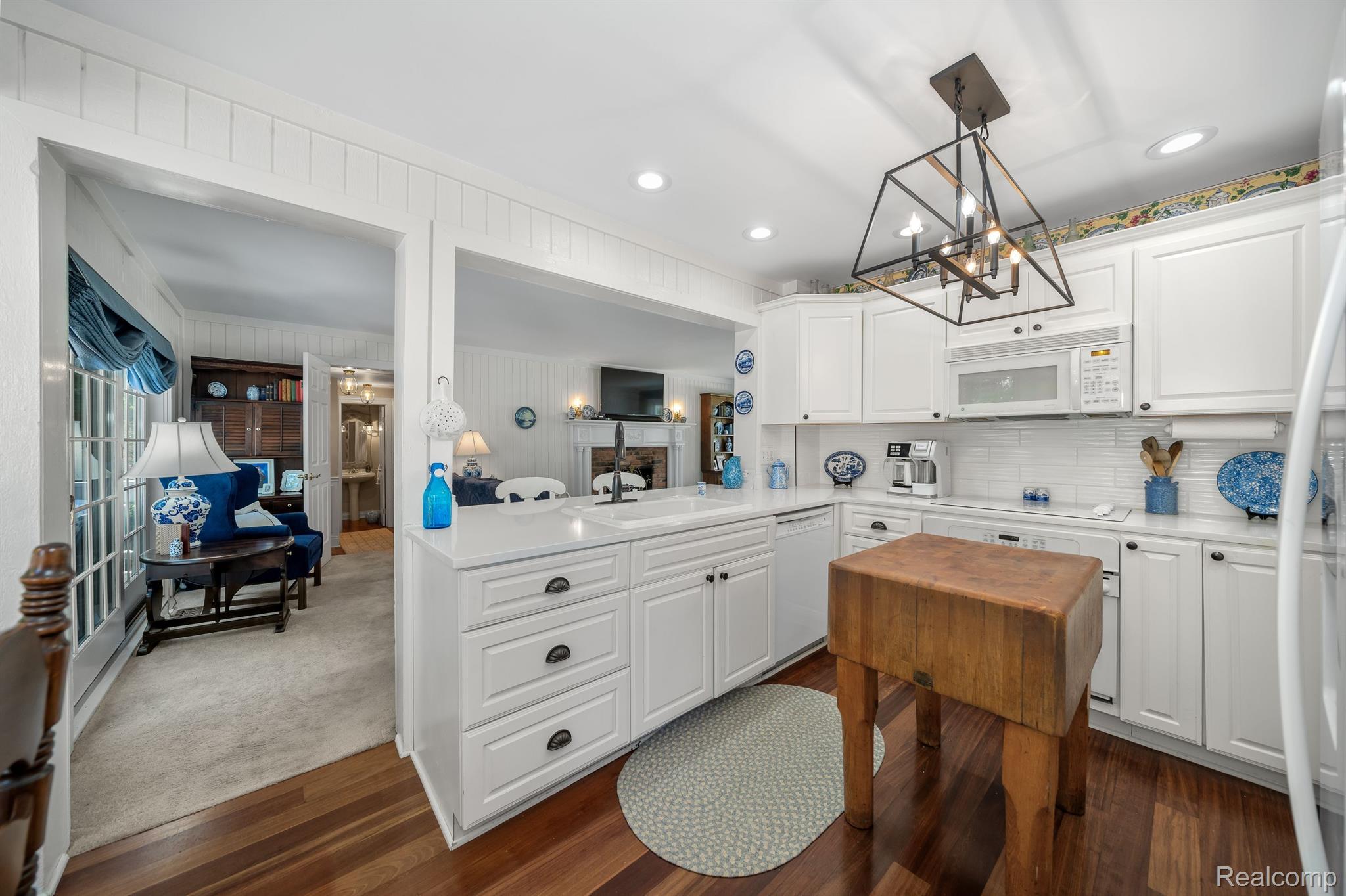 4654 JOHN R Road