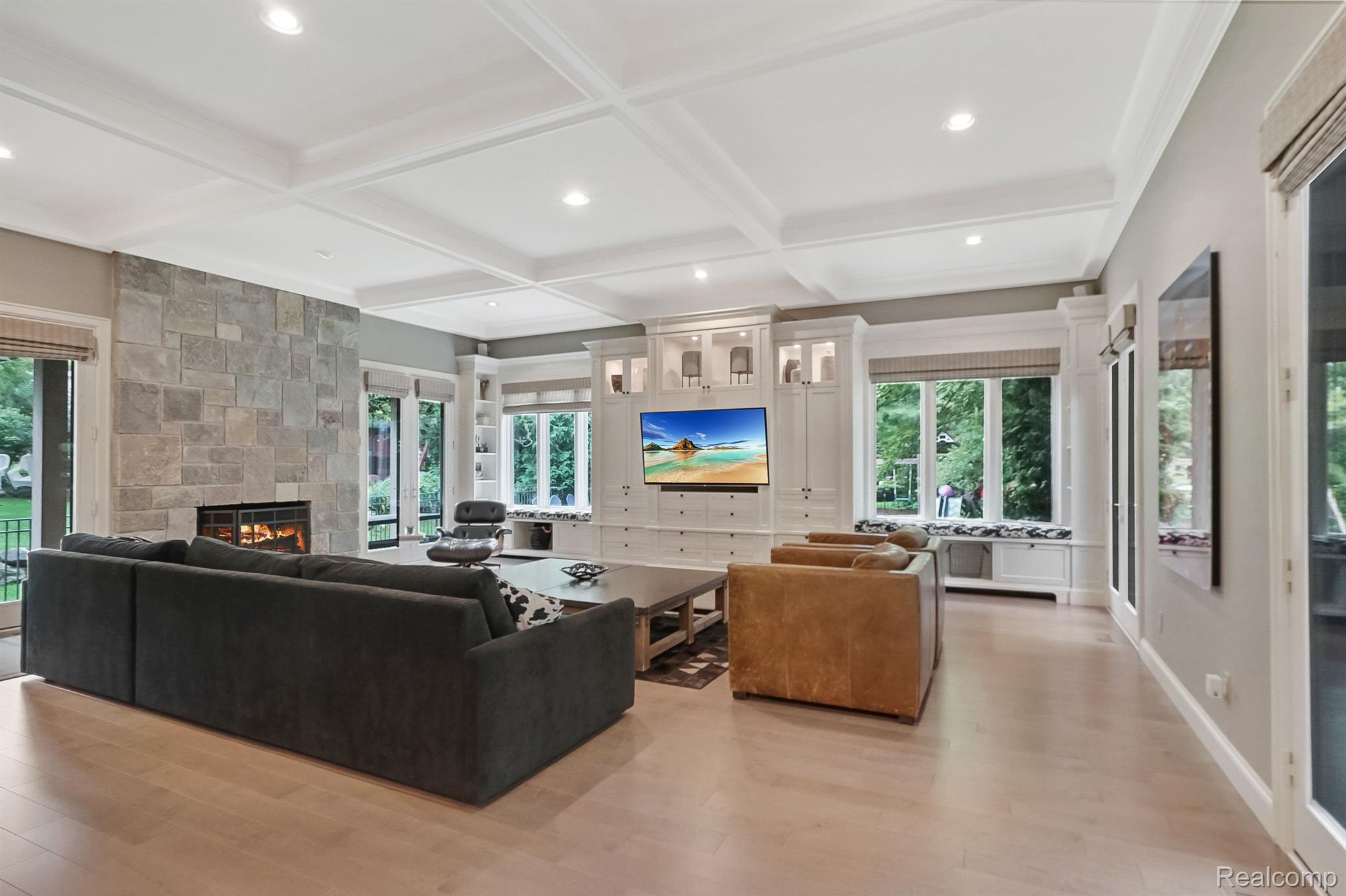 5720 EASTMAN Boulevard