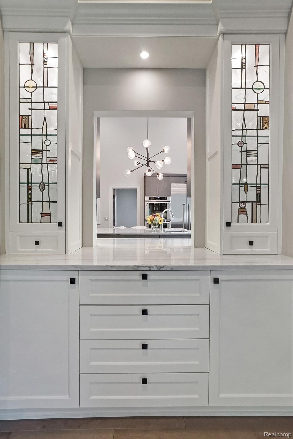 5720 EASTMAN Boulevard