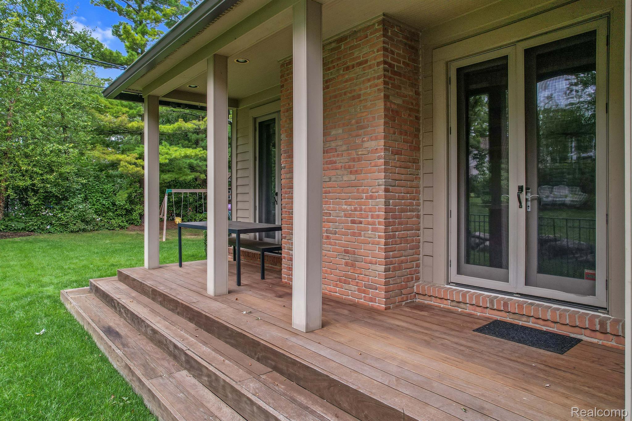 5720 EASTMAN Boulevard