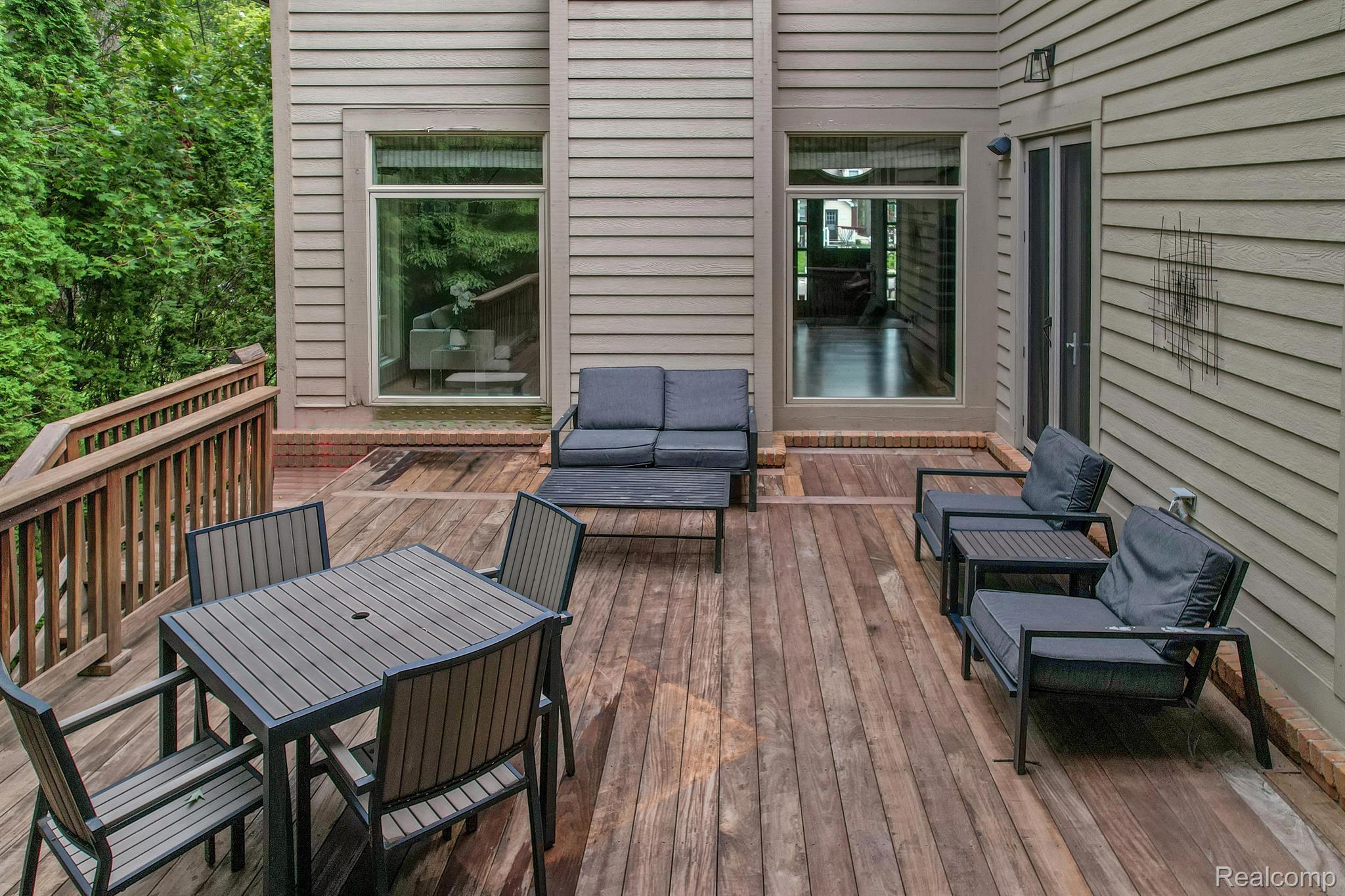 5720 EASTMAN Boulevard