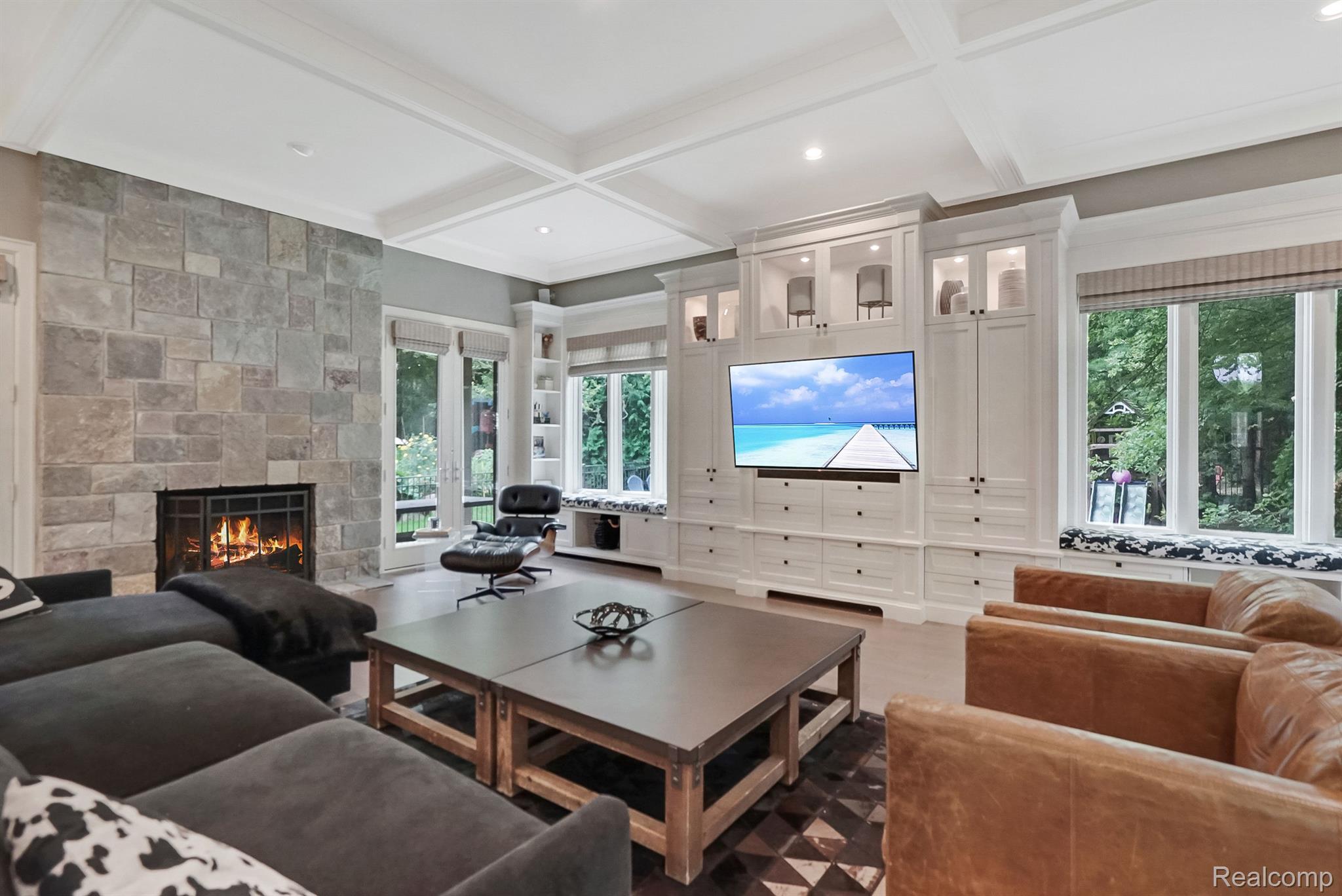 5720 EASTMAN Boulevard