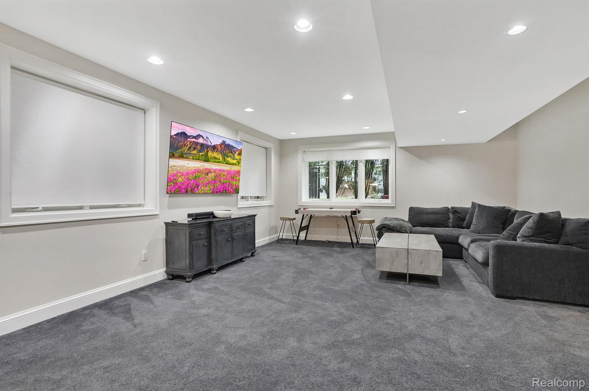 5720 EASTMAN Boulevard