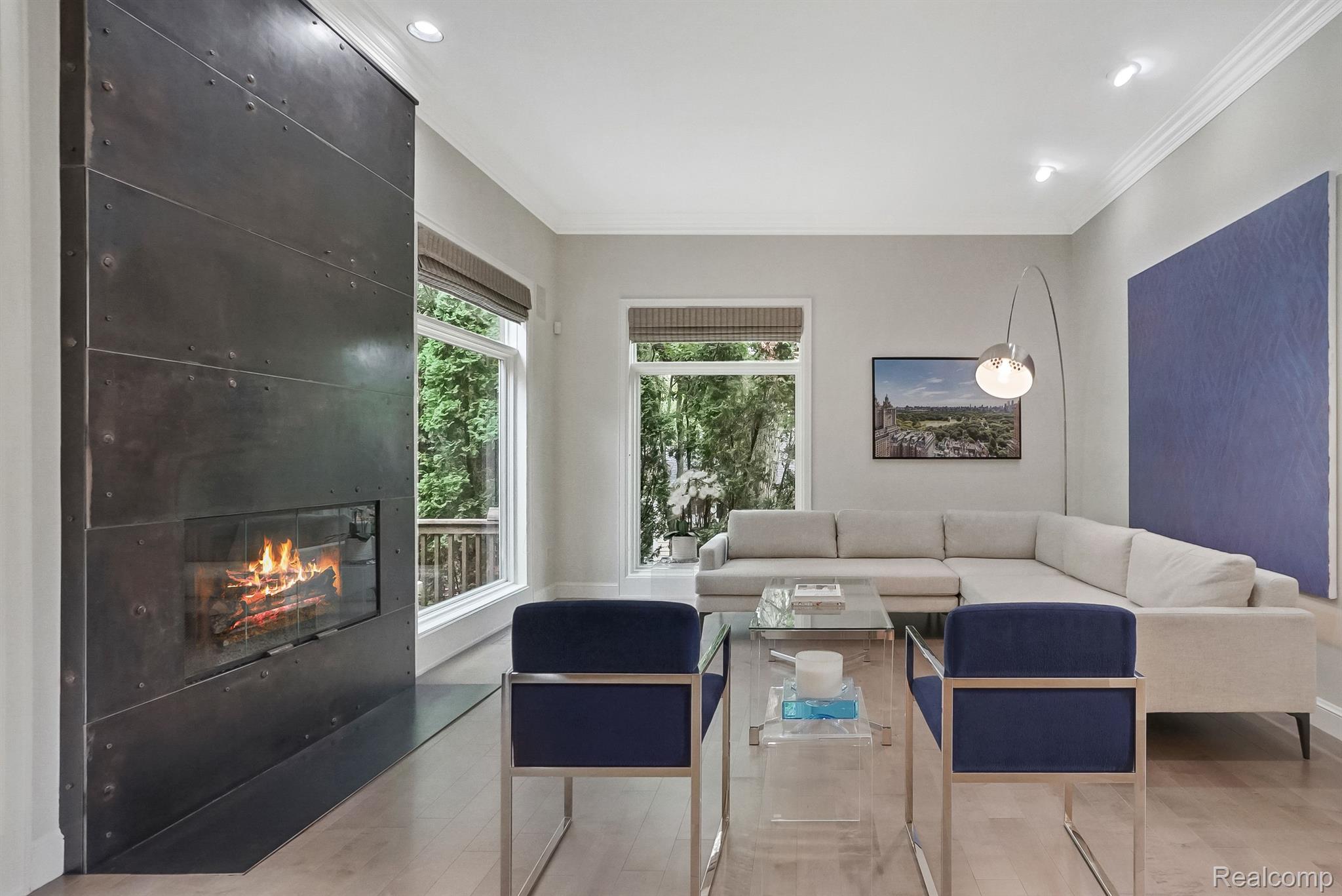 5720 EASTMAN Boulevard