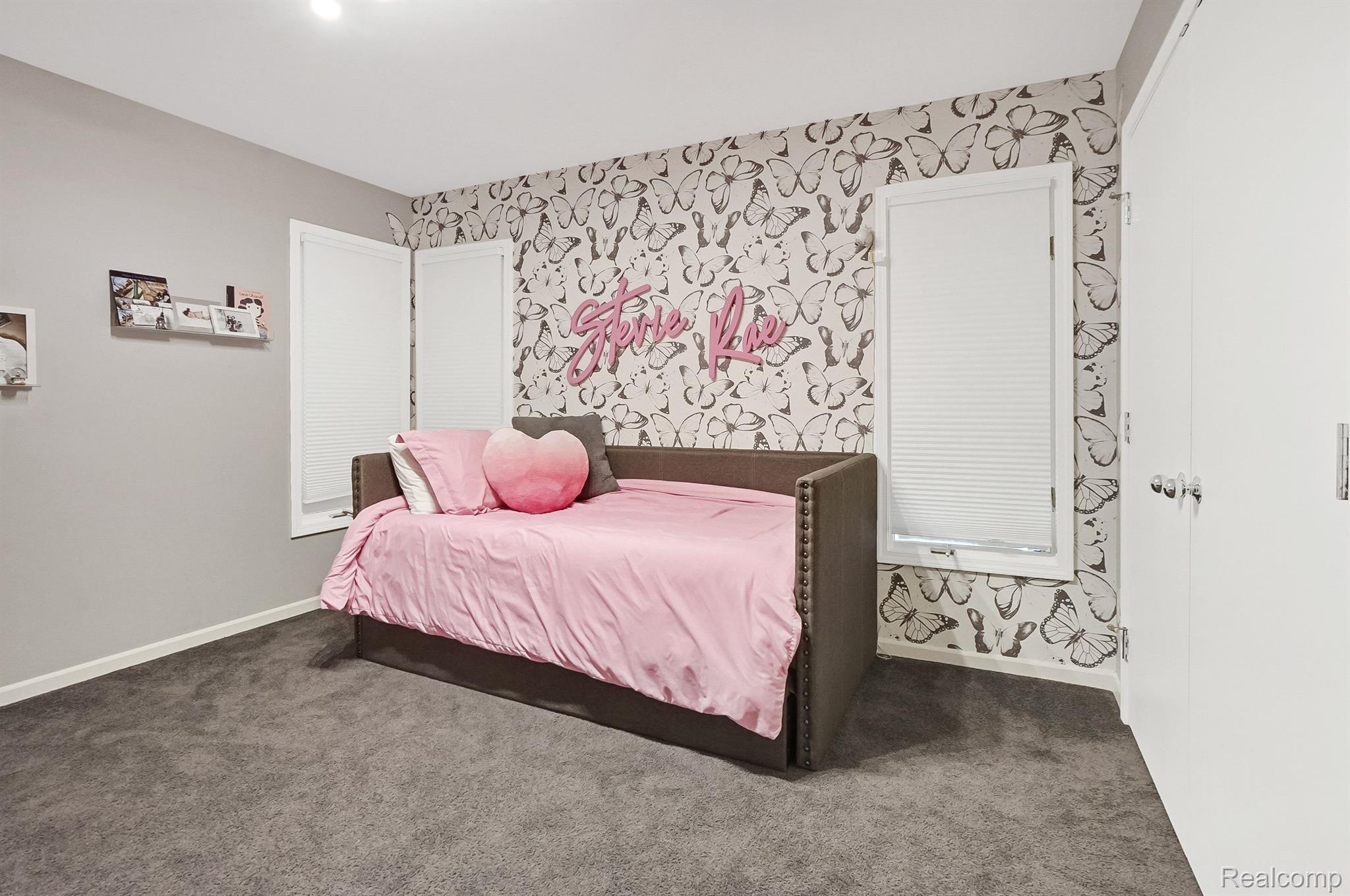 5720 EASTMAN Boulevard