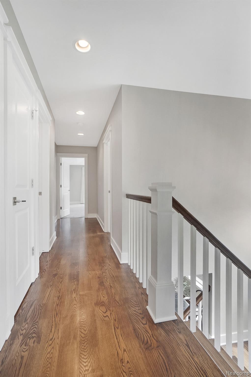 902 FERNWOOD Road