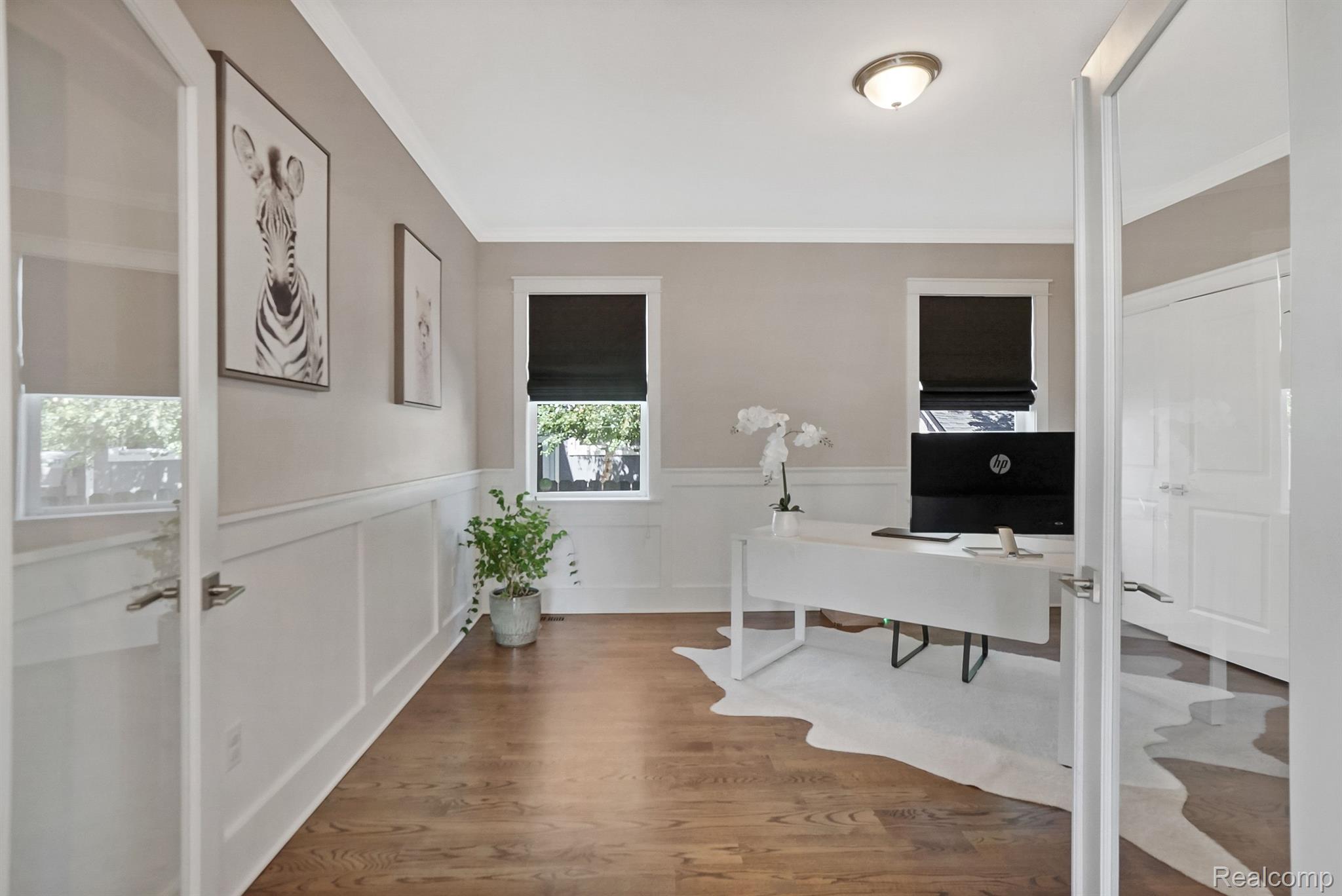 902 FERNWOOD Road