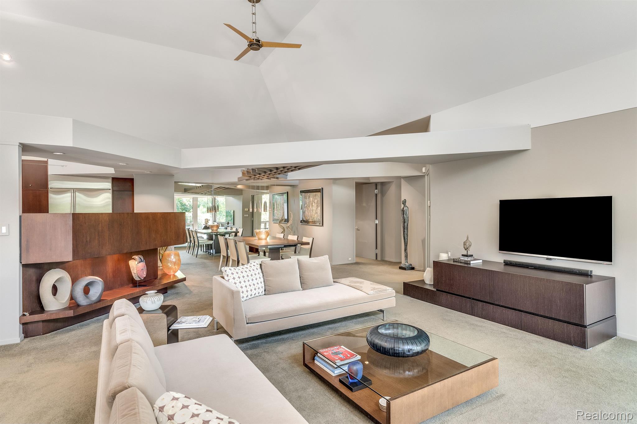 5044 CHRISTY Court