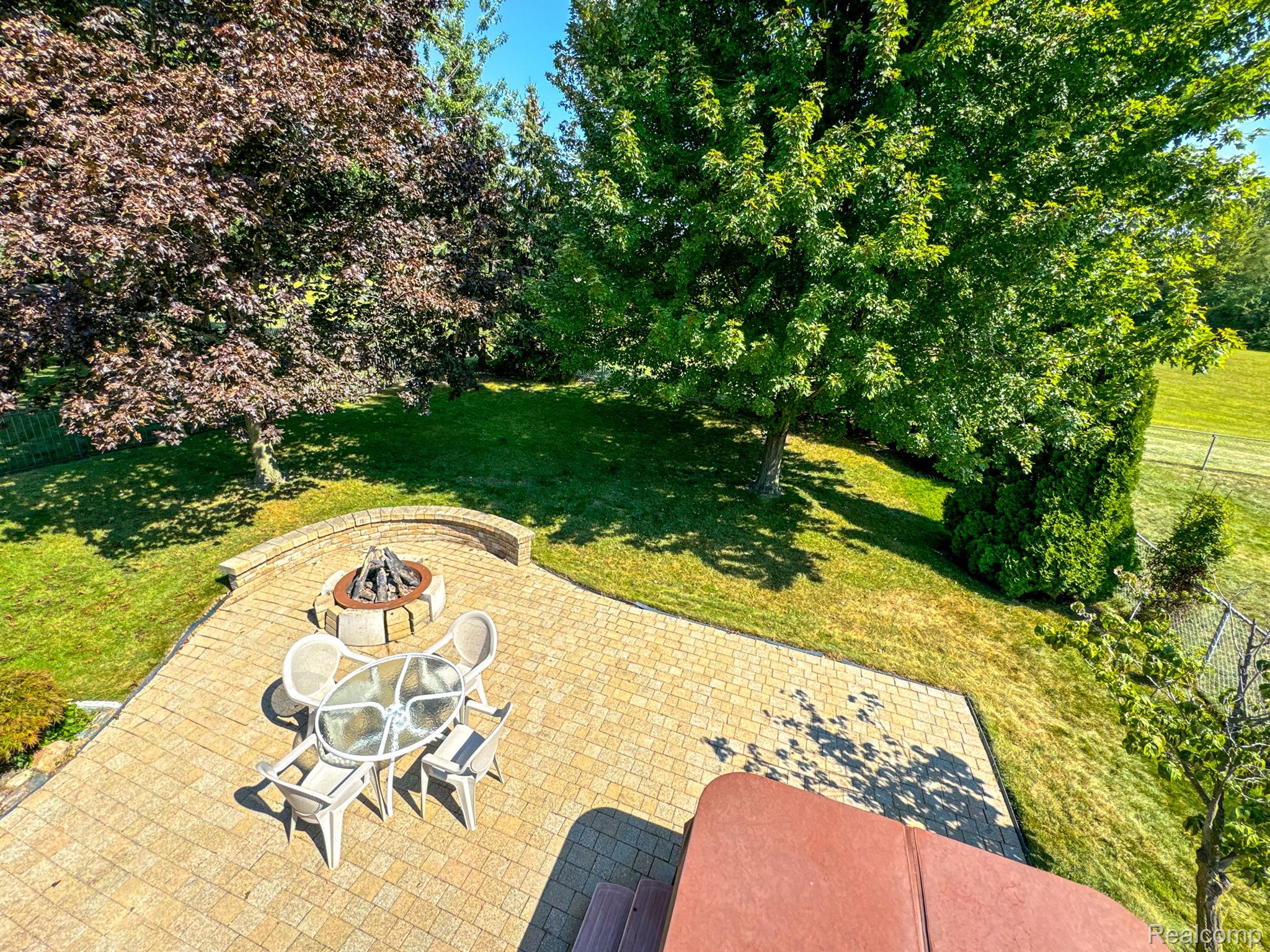 952 MILVERTON Drive