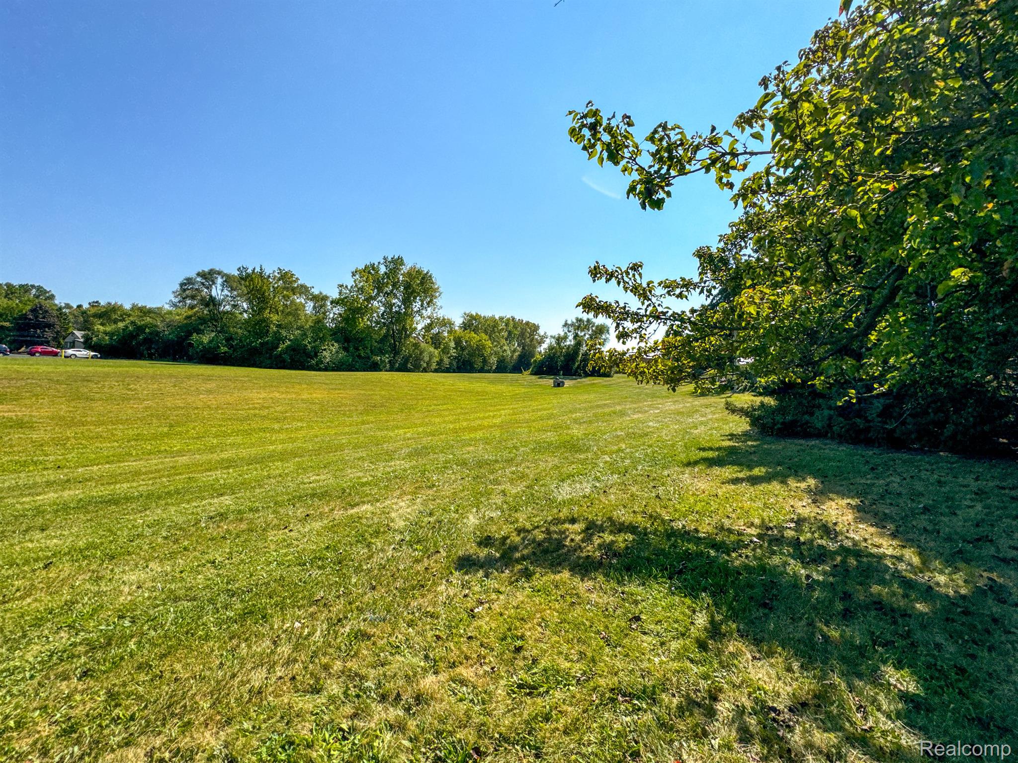 952 MILVERTON Drive