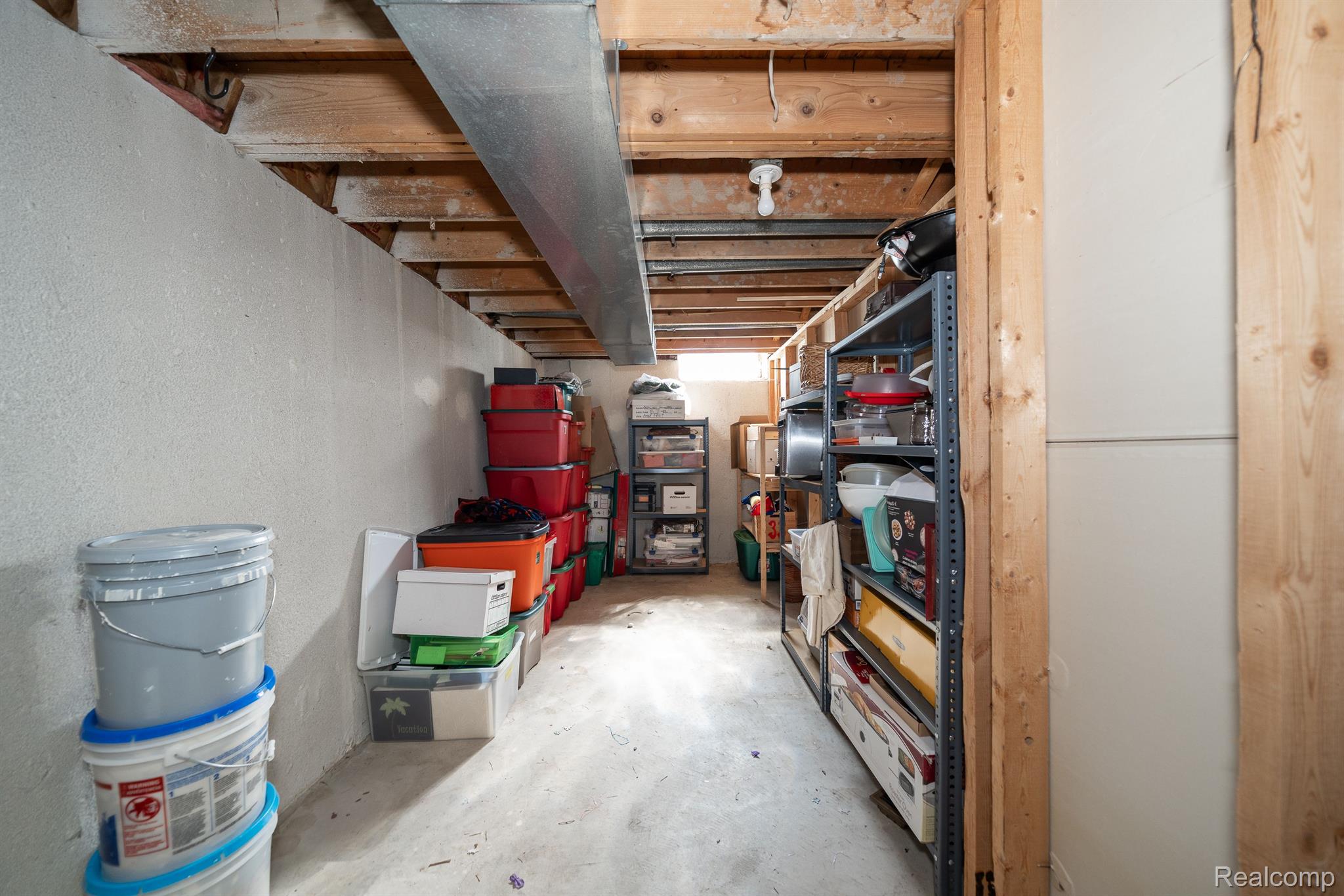 952 MILVERTON Drive