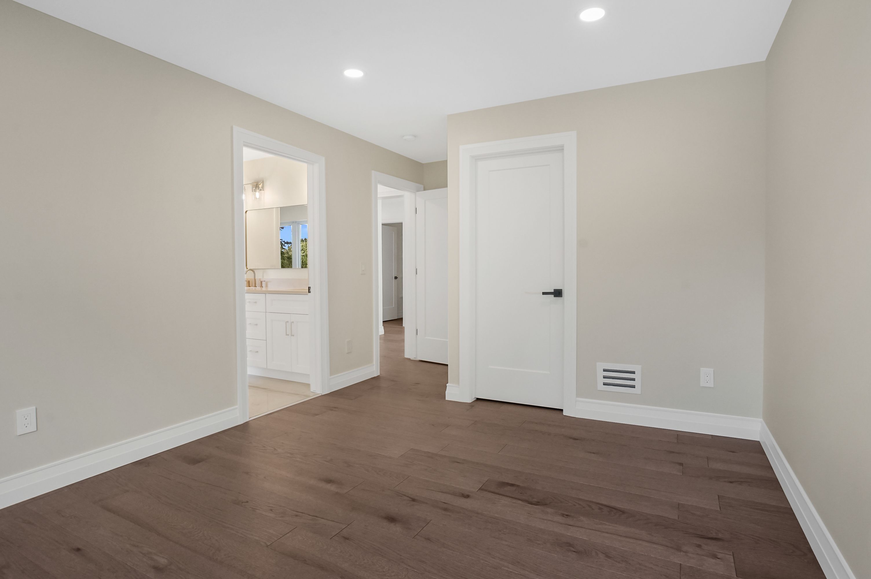 3815 KENT Road