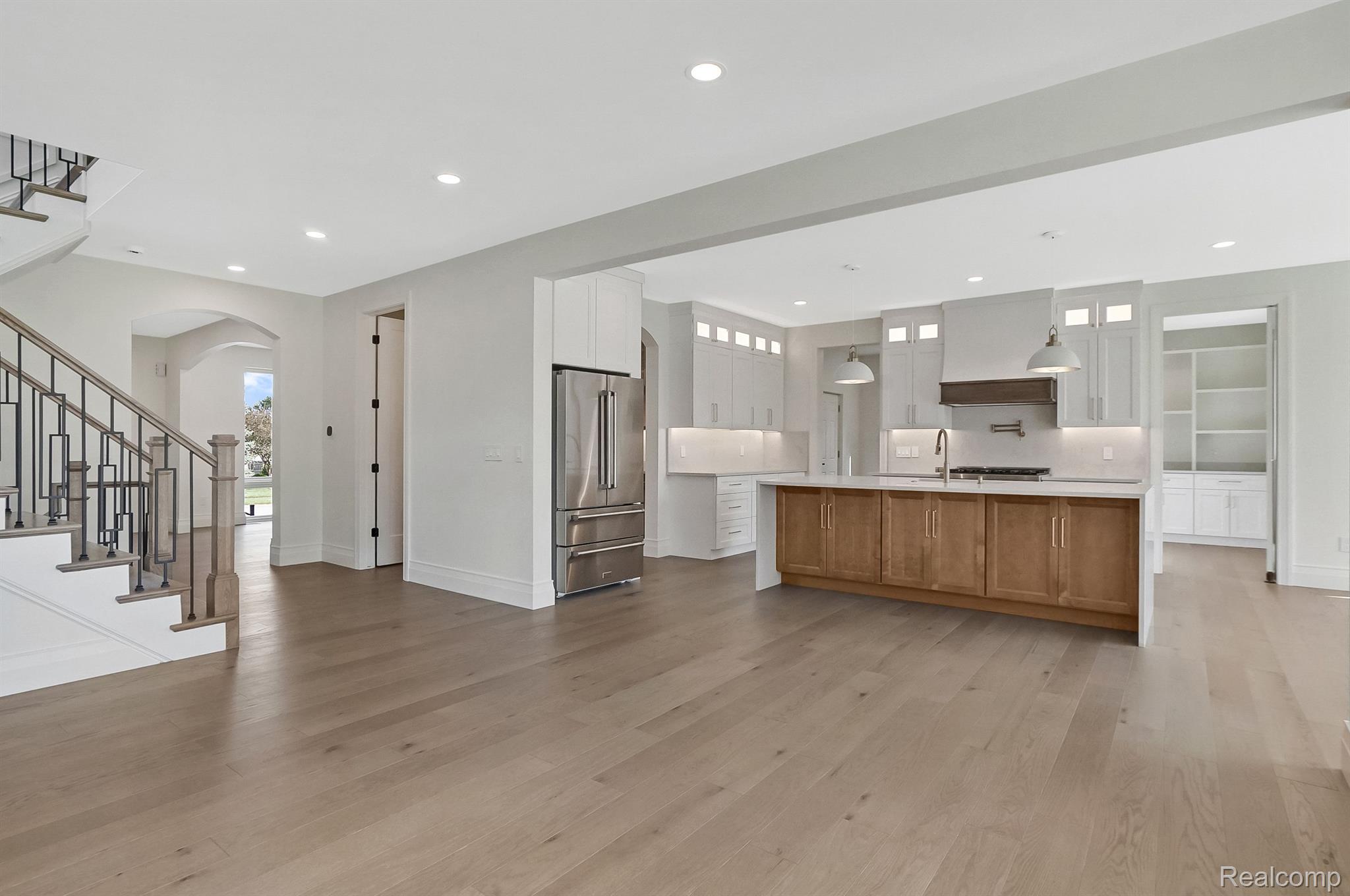 3815 KENT Road