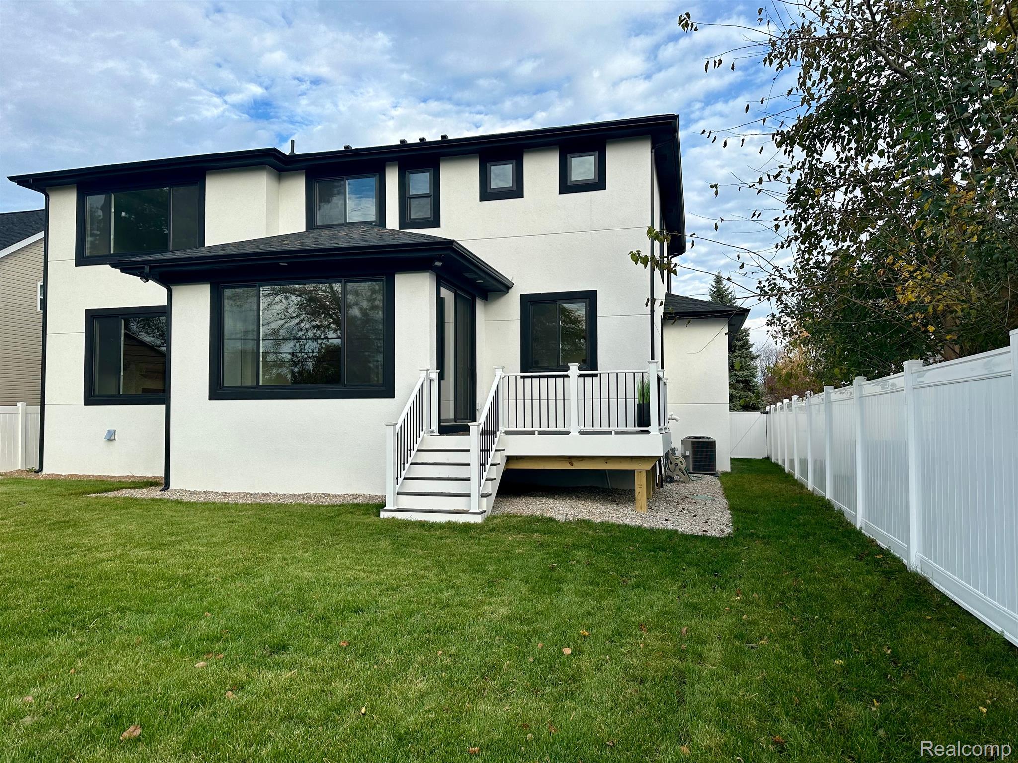 3815 KENT Road