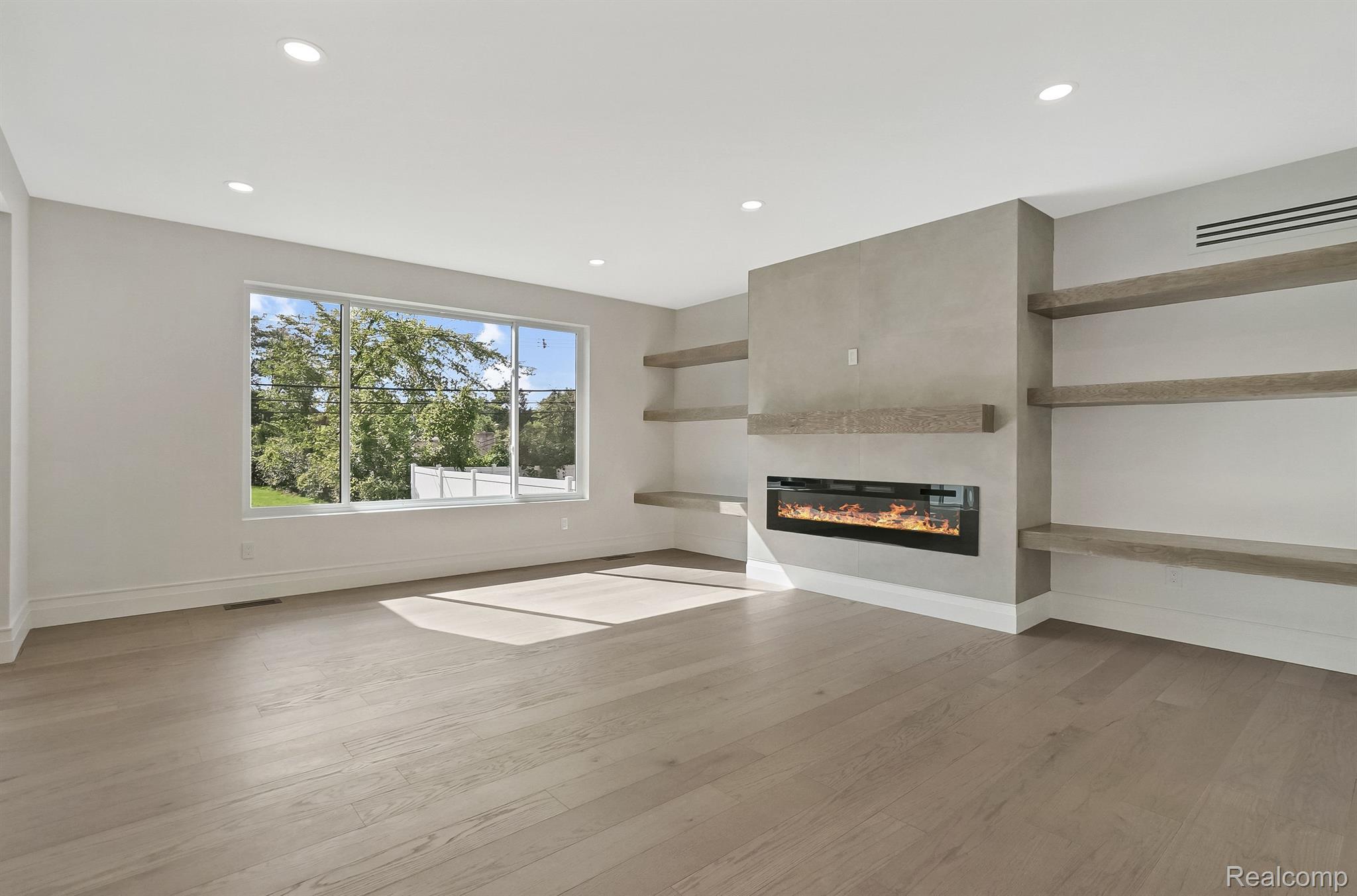 3815 KENT Road