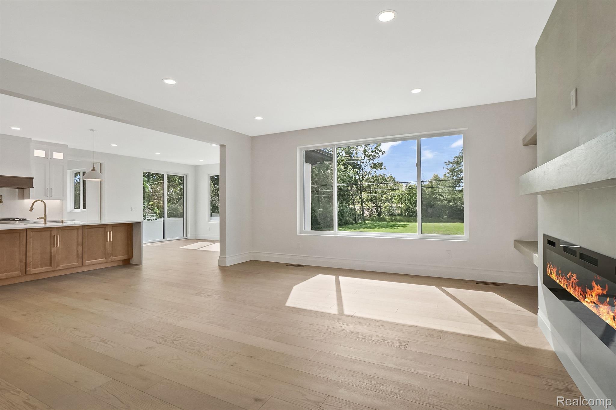 3815 KENT Road