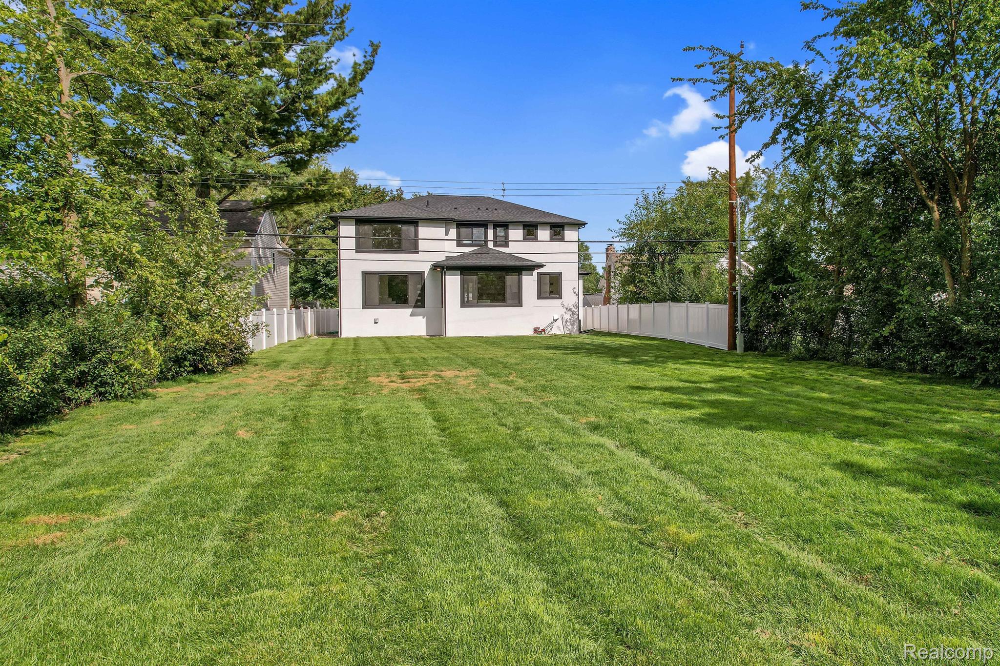 3815 KENT Road