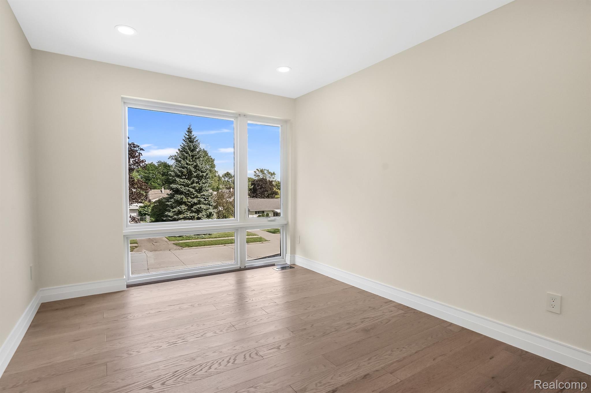 3815 KENT Road