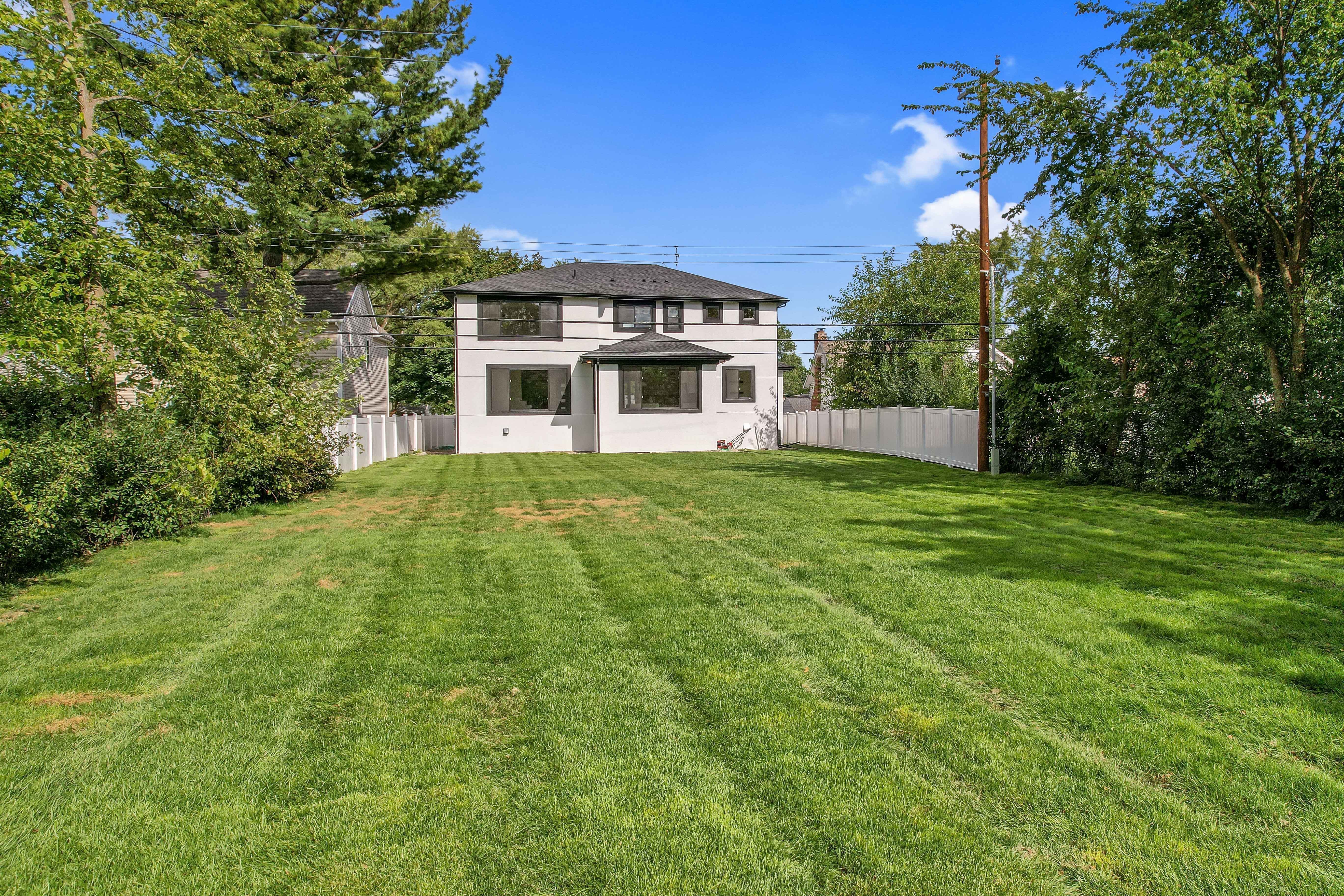 3815 KENT Road