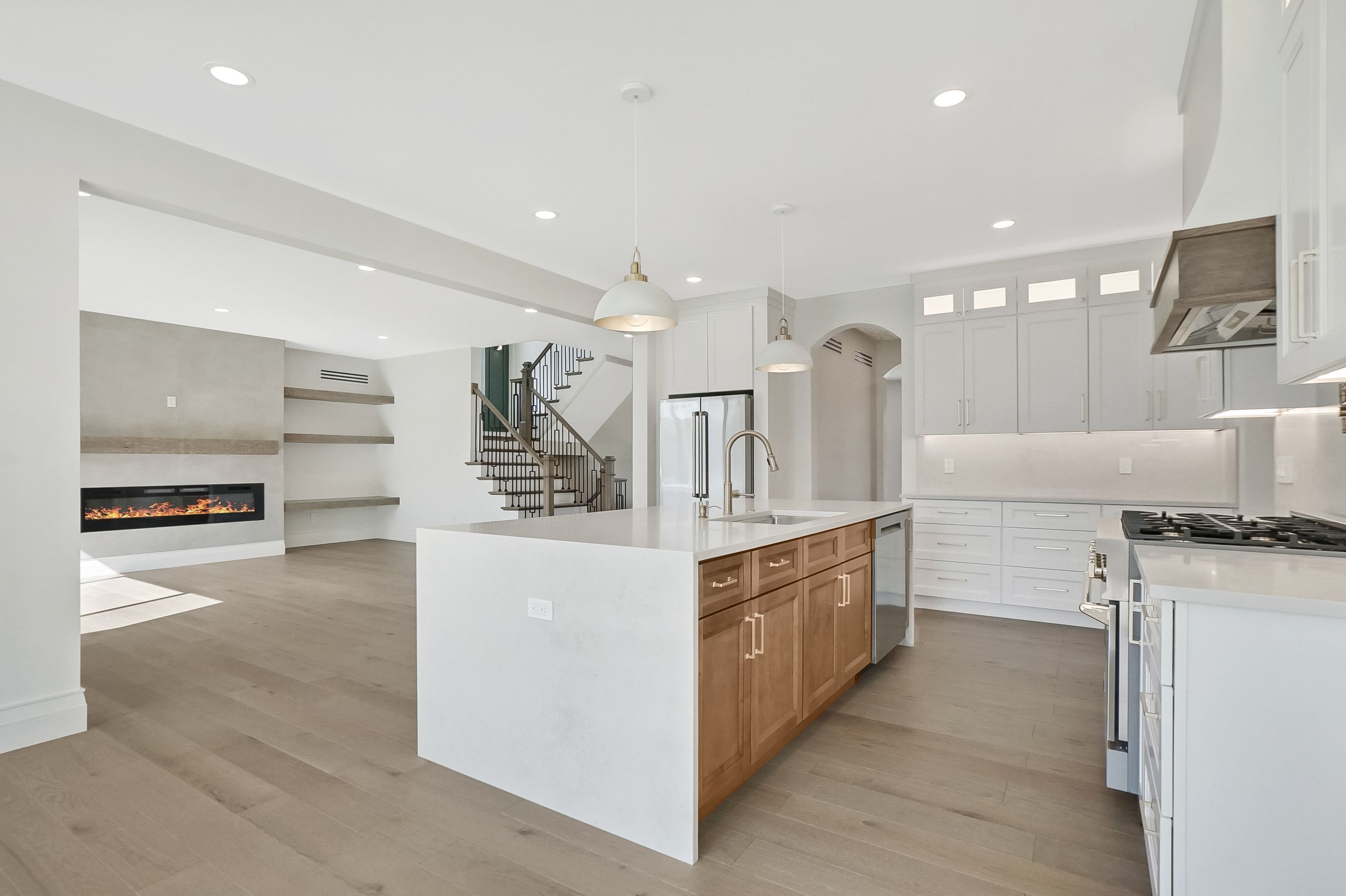 3815 KENT Road