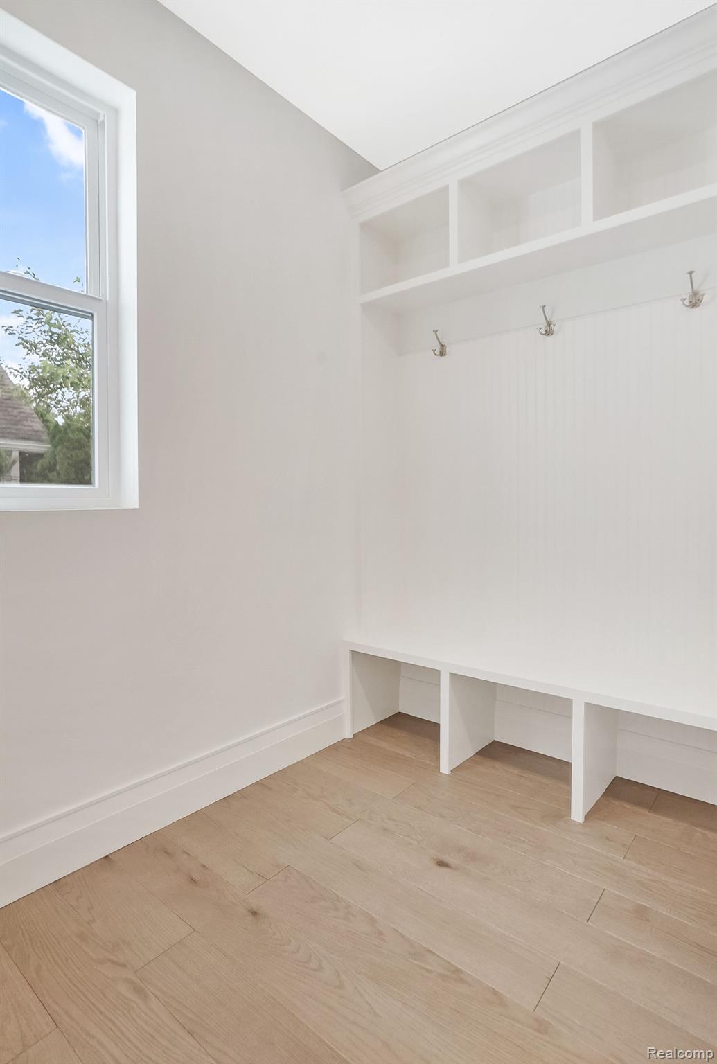 3815 KENT Road