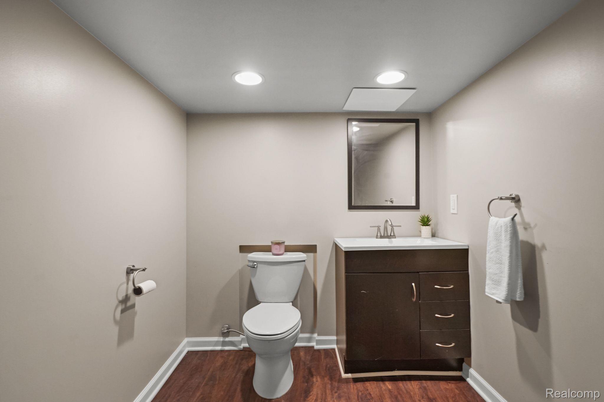 1307 Longfellow Avenue