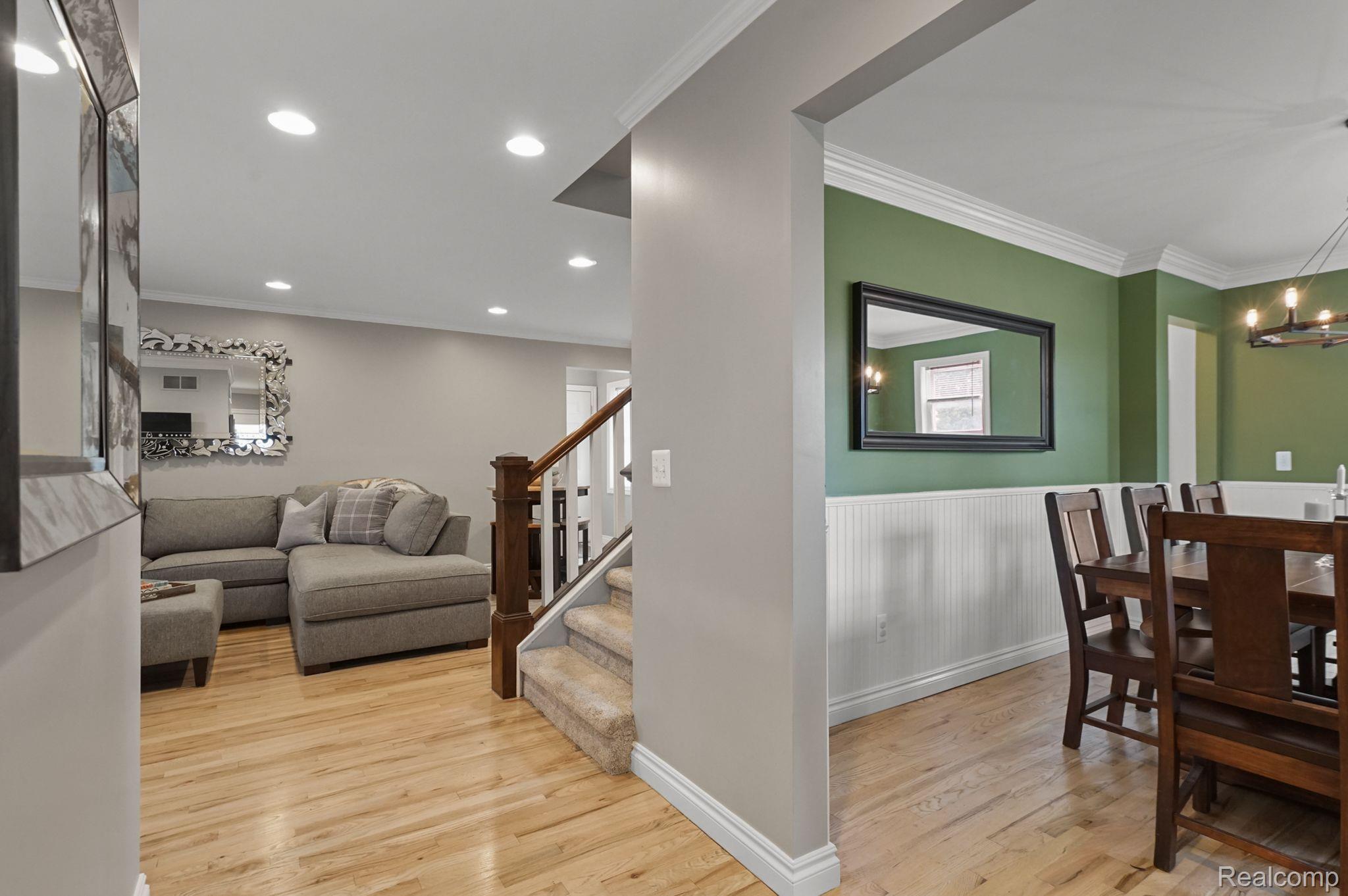 1307 Longfellow Avenue