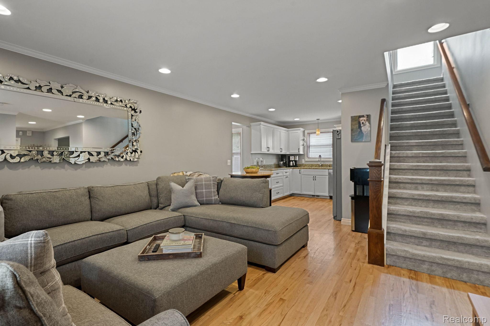 1307 Longfellow Avenue
