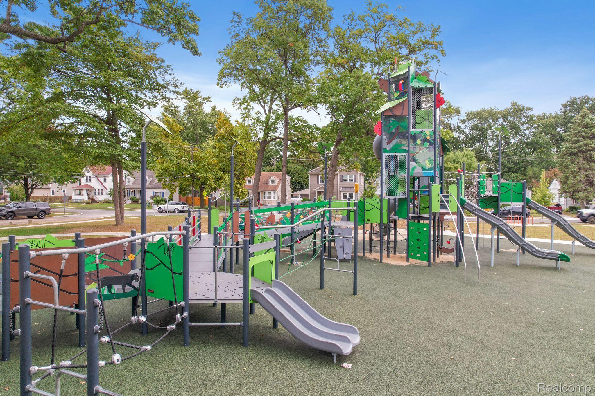 1307 Longfellow Avenue