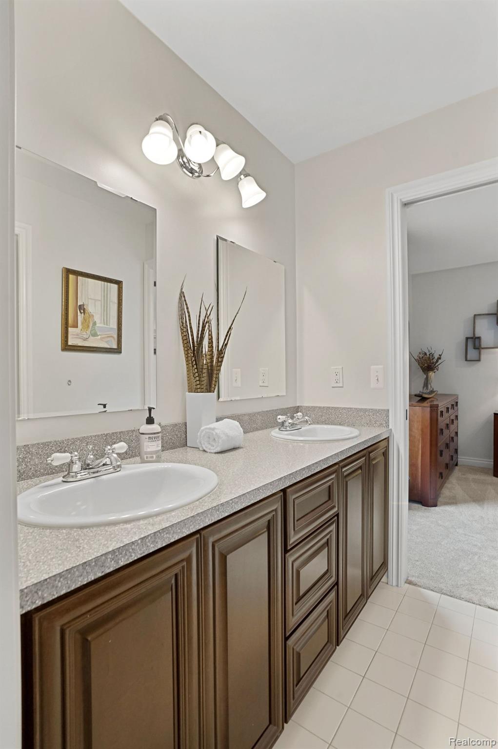 1307 Longfellow Avenue