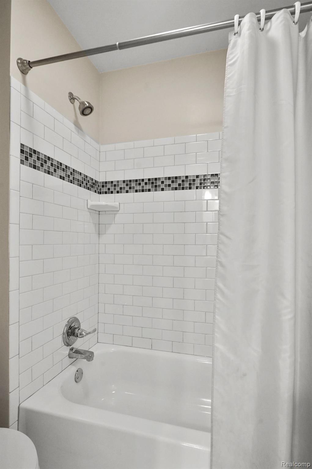 1307 Longfellow Avenue