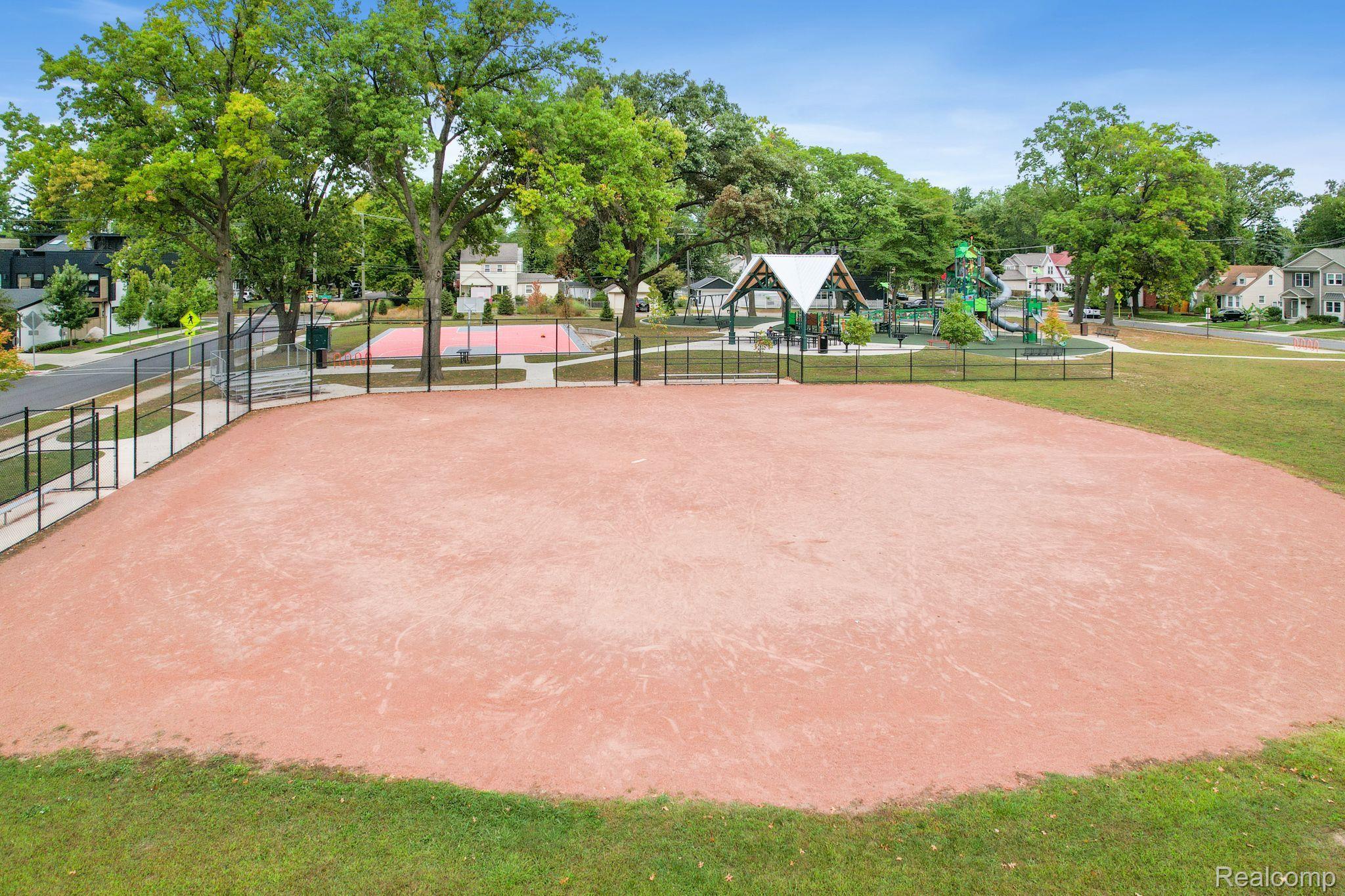 1307 Longfellow Avenue