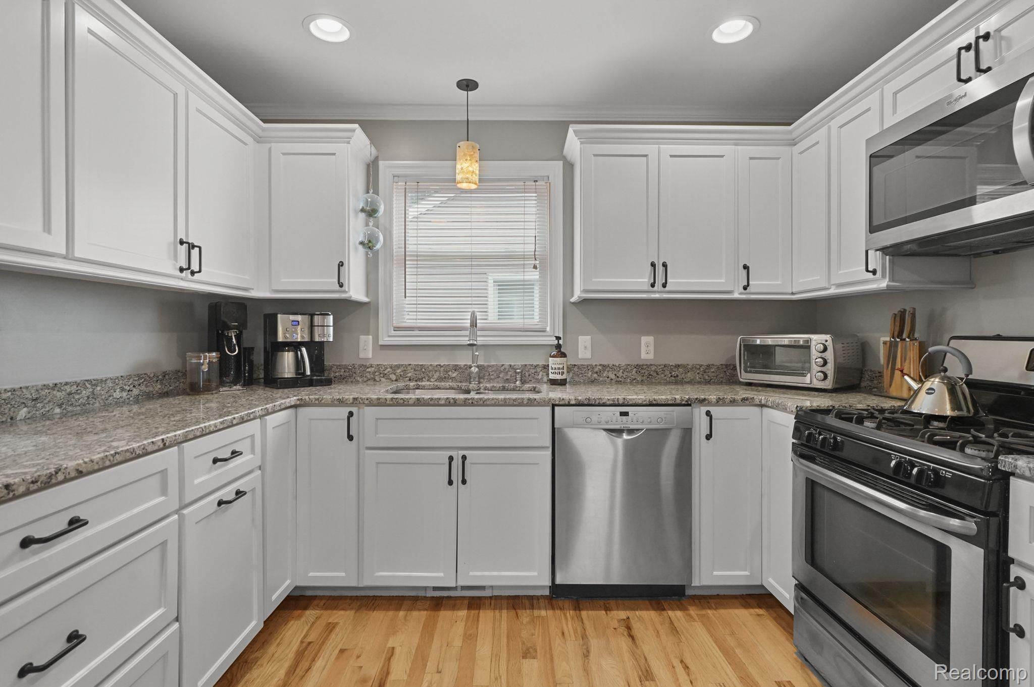 1307 Longfellow Avenue