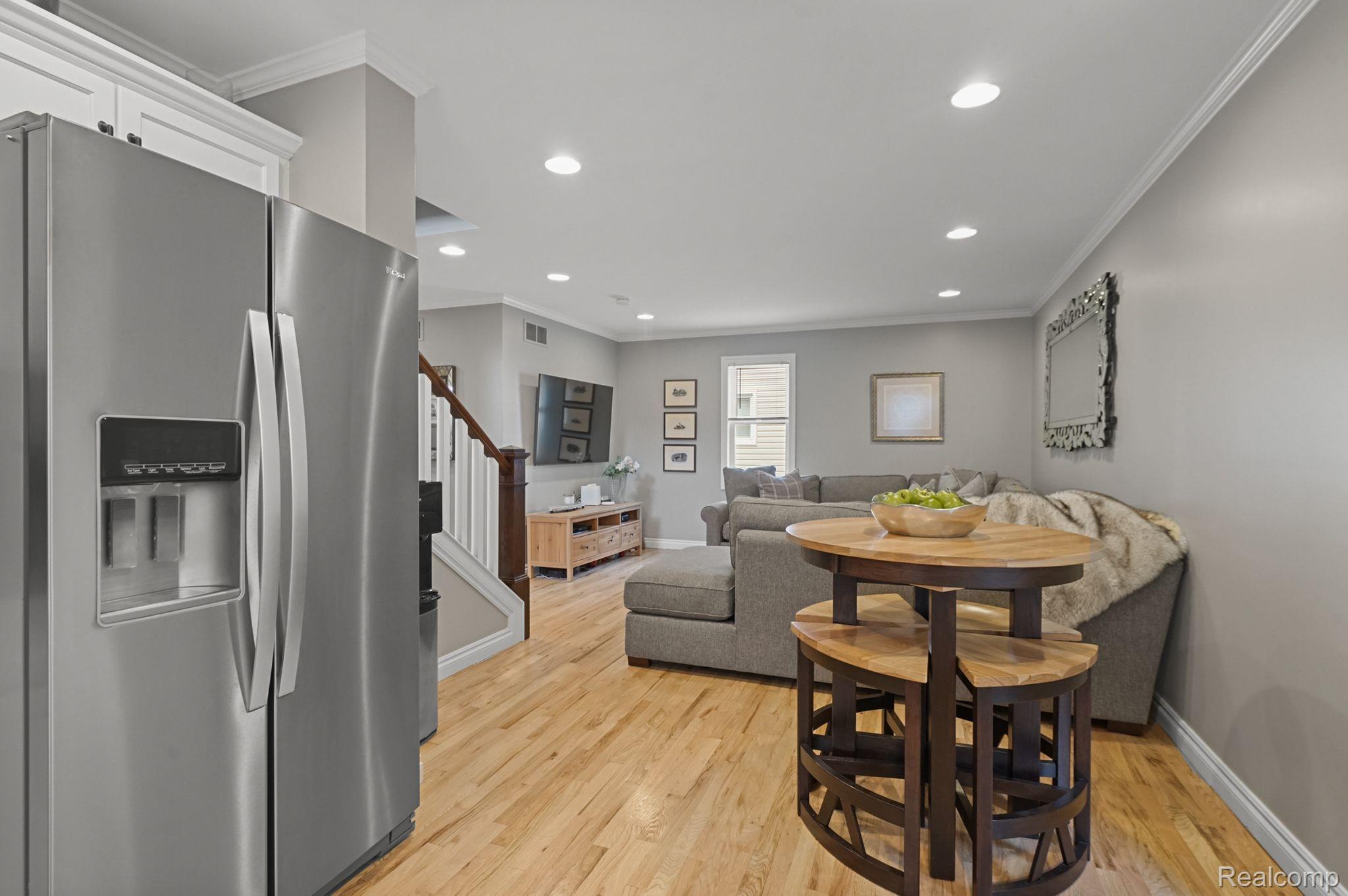 1307 Longfellow Avenue
