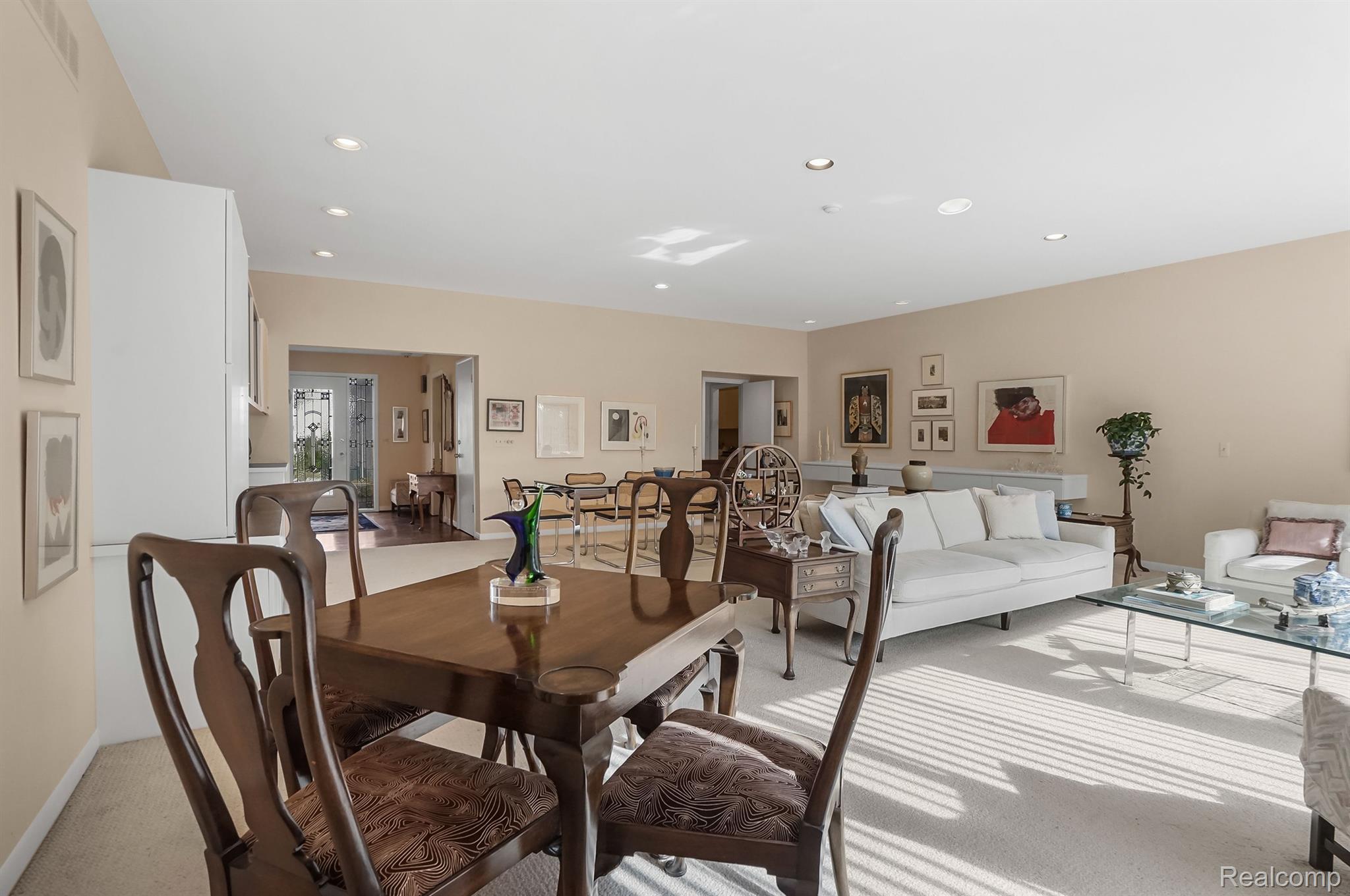 5112 Woodlands Trail