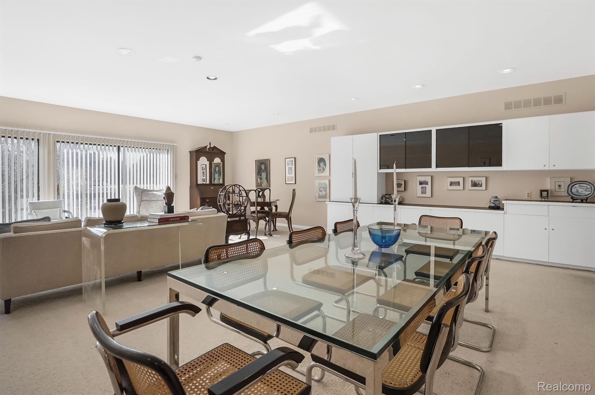 5112 Woodlands Trail