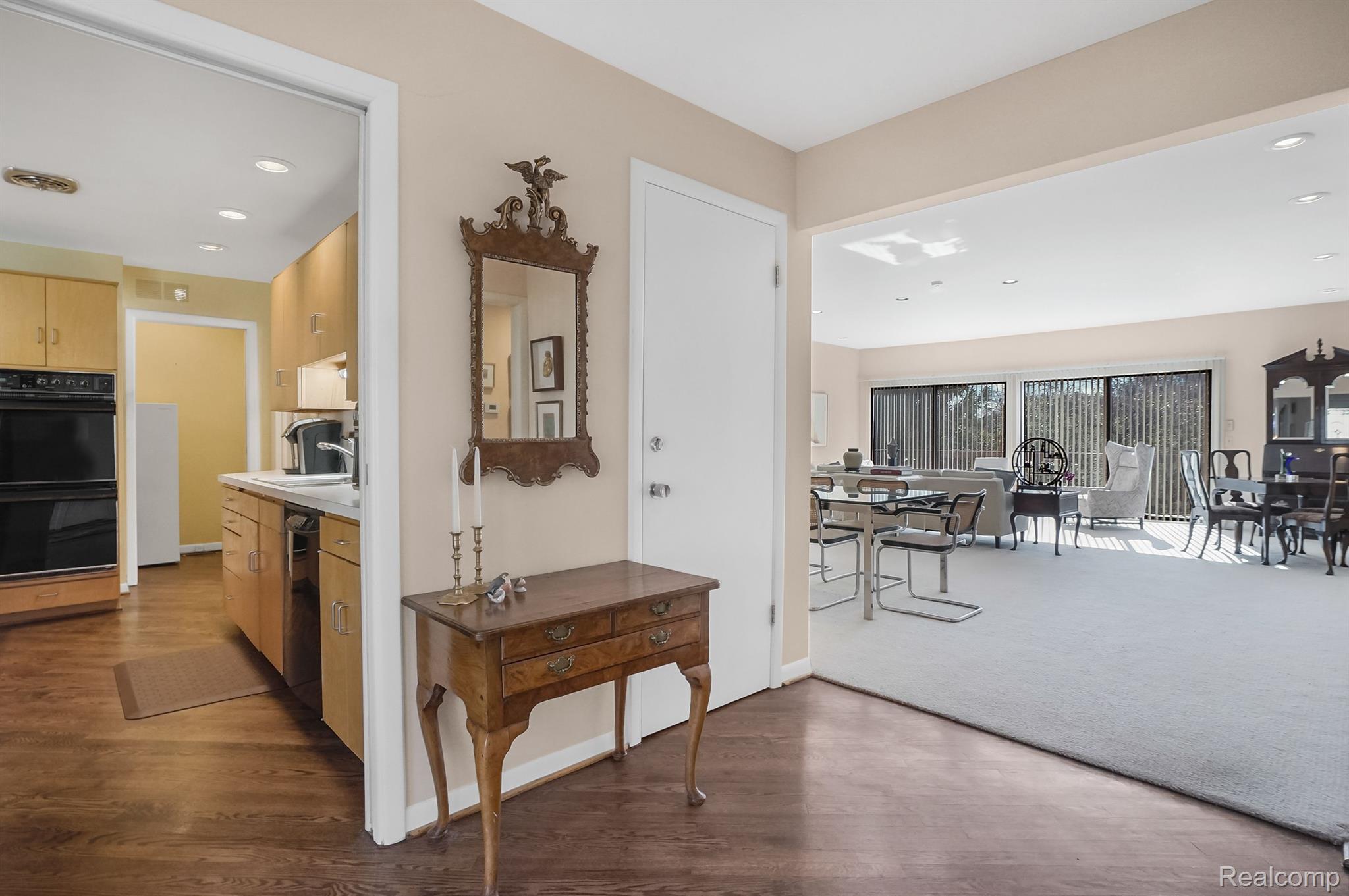 5112 Woodlands Trail